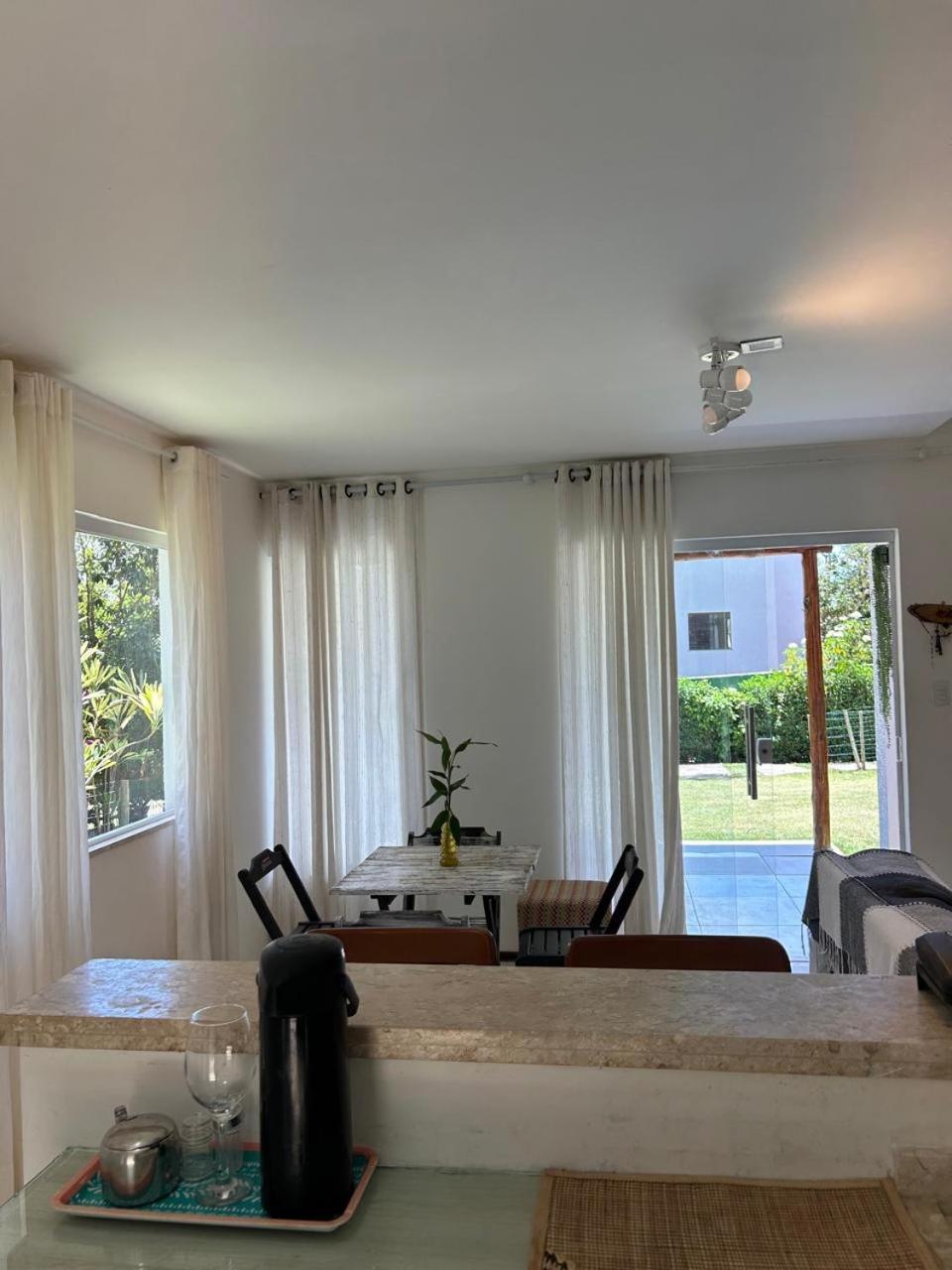 Casa ARuana ao Meio da Natureza na Reserva da Sapiranga a 7 km da vila de Praia do Forte
