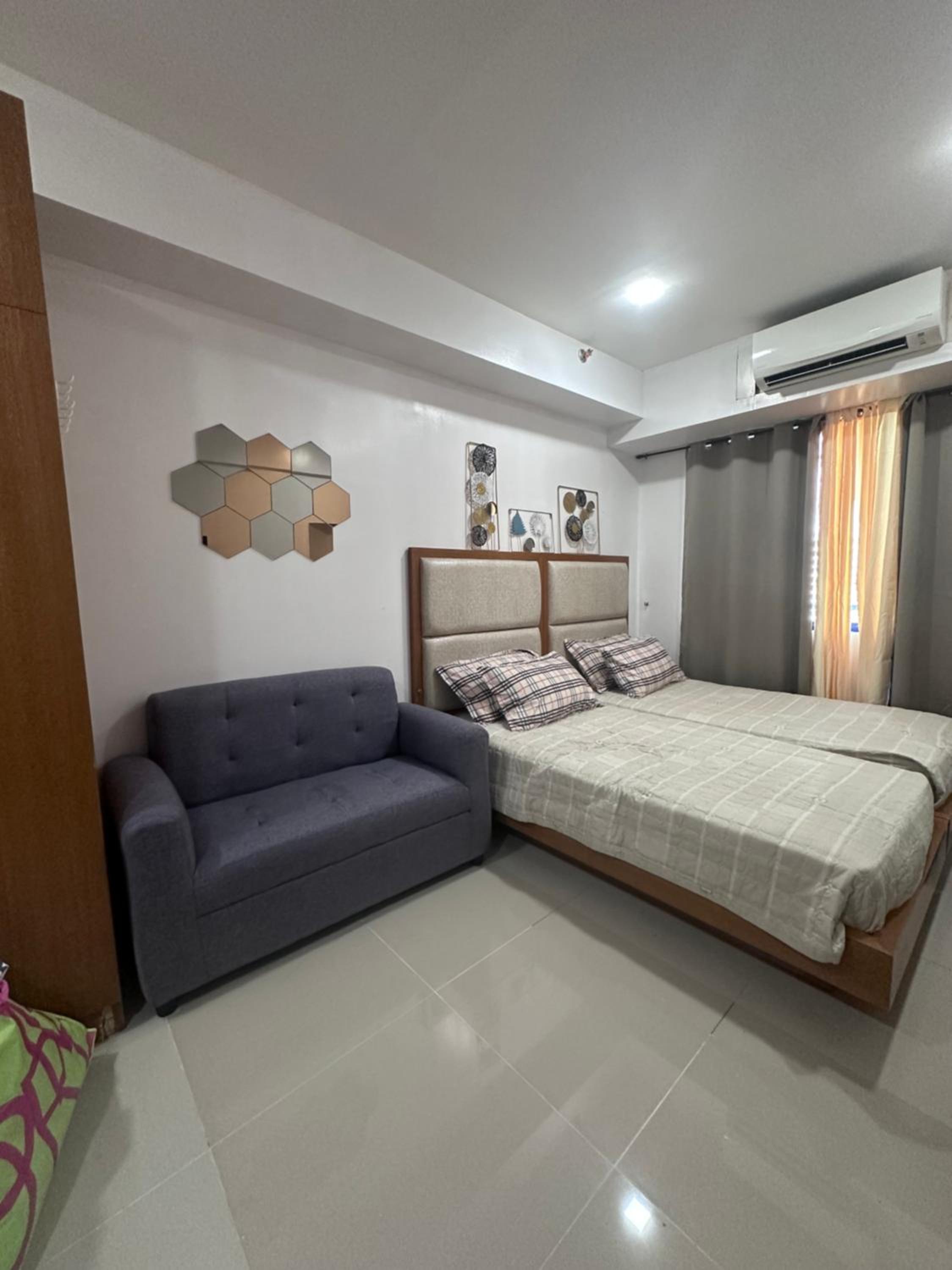 Sea Residences by Richnell a comfy and stylish 1031 view 2