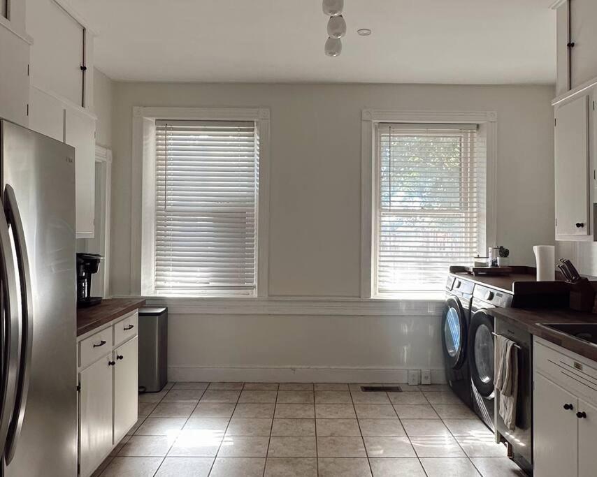Updated Historic Home with King Beds 15 mins to Hershey view 3