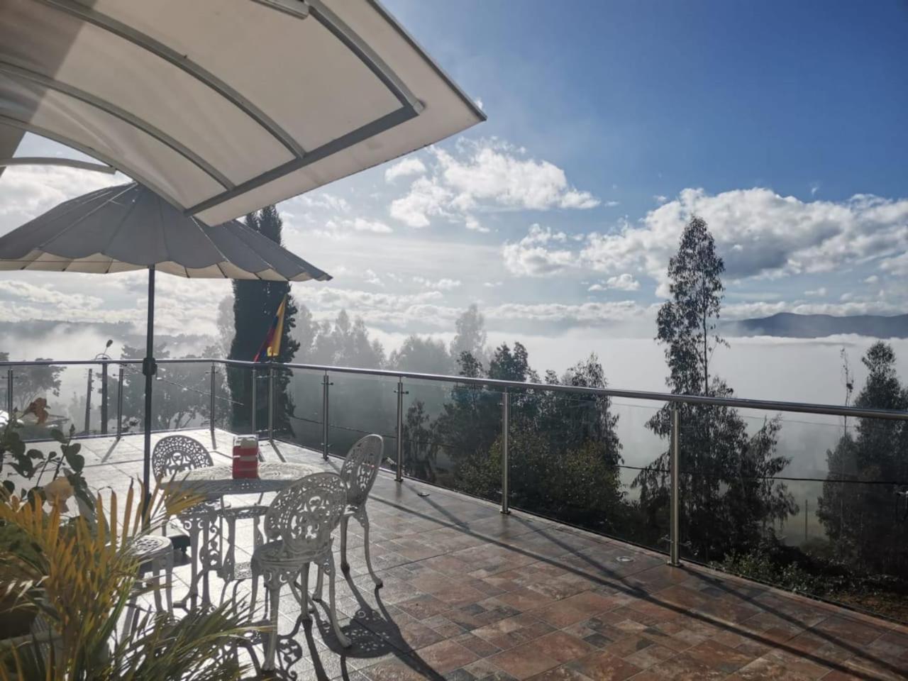 Habitación con terraza en Casa SanTelmo Paipa
