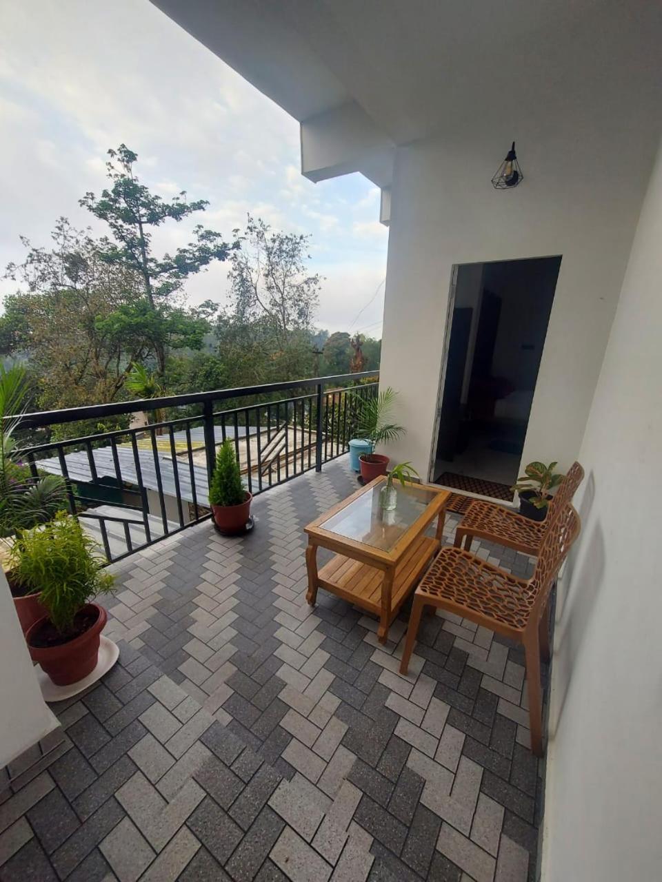 Home Stay Green pepper view 2