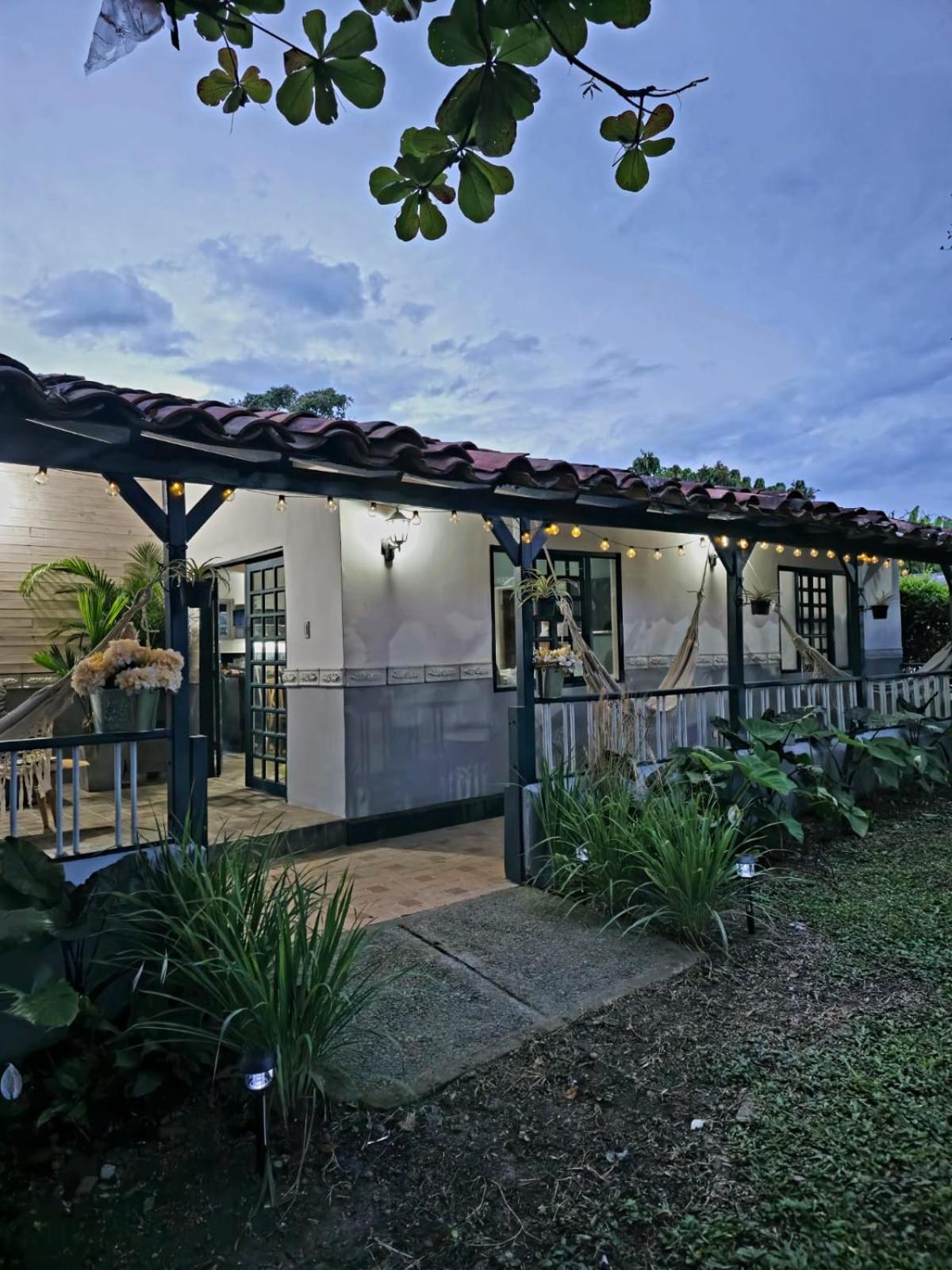 Finca Turistica Completa Tierra Nueva, a 5m del Parque Arrieros y 20m del Parque del Cafe y Panaca conectate con la naturaleza y disfruta de un lugar unico