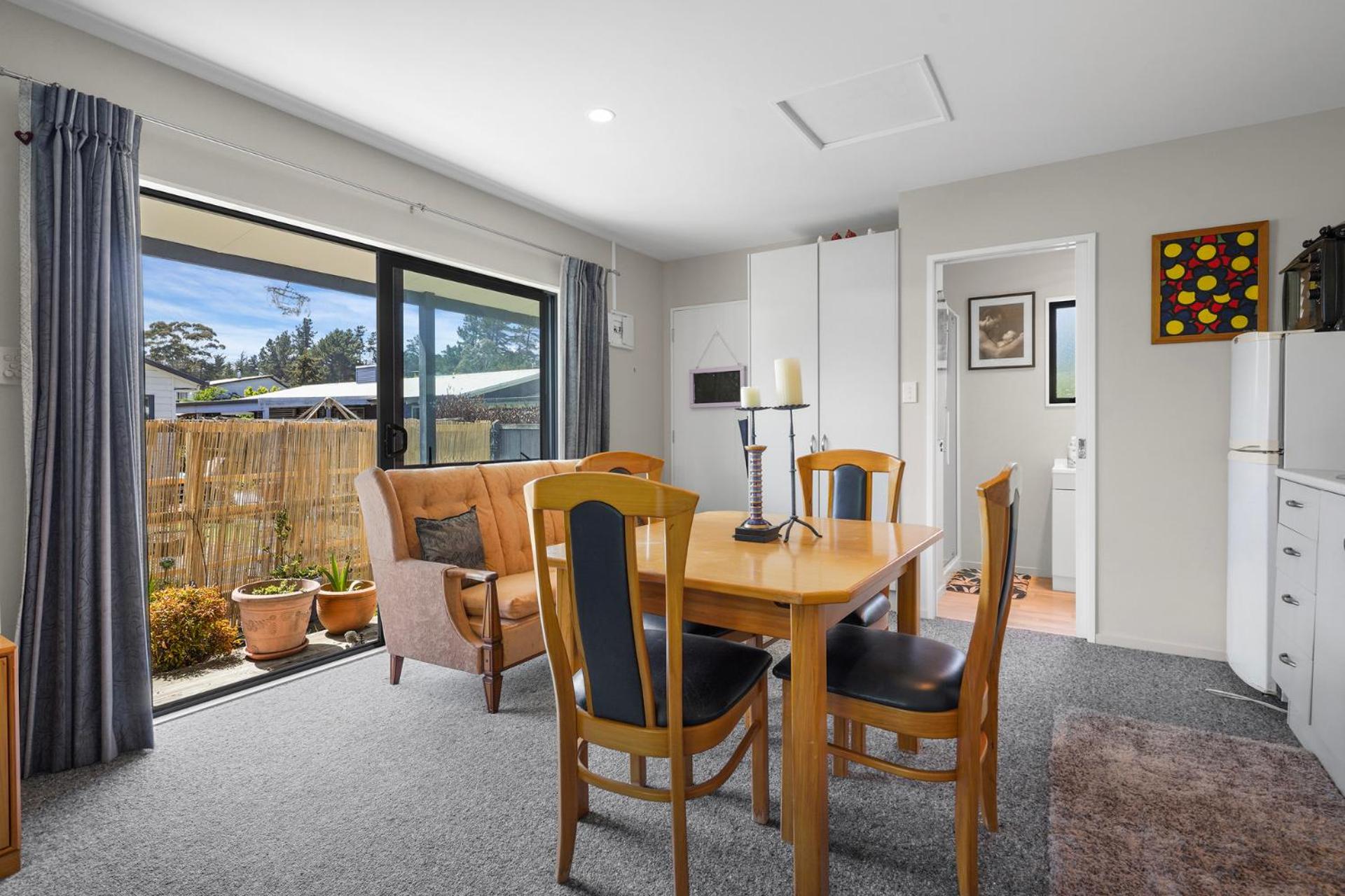 The Bach at Old Broadway - Waikuku Beach Retreat view 3