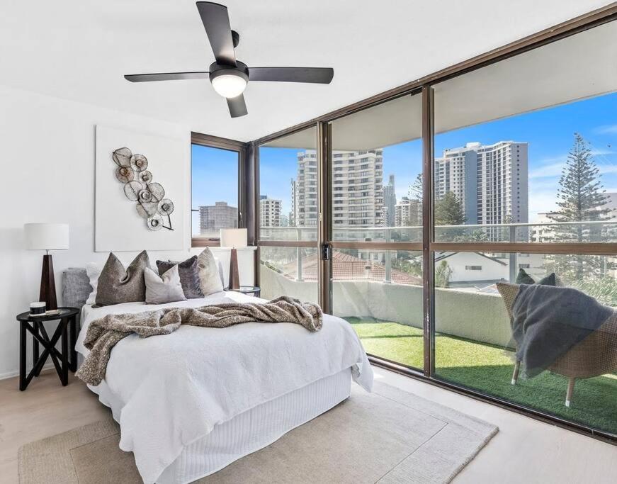 Luxe 2 Bedroom Oceanview Retreat on Fern