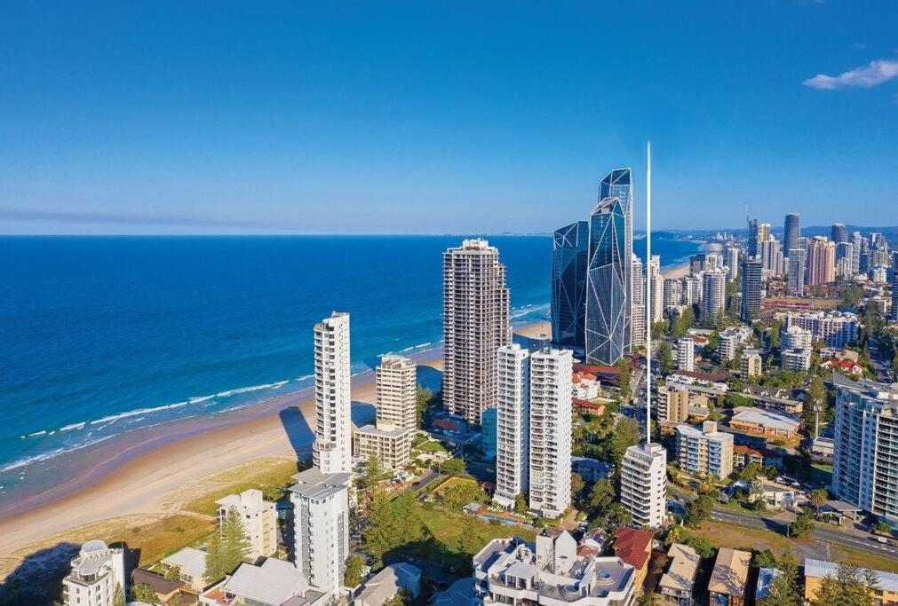 Luxe 2 Bedroom Oceanview Retreat on Fern