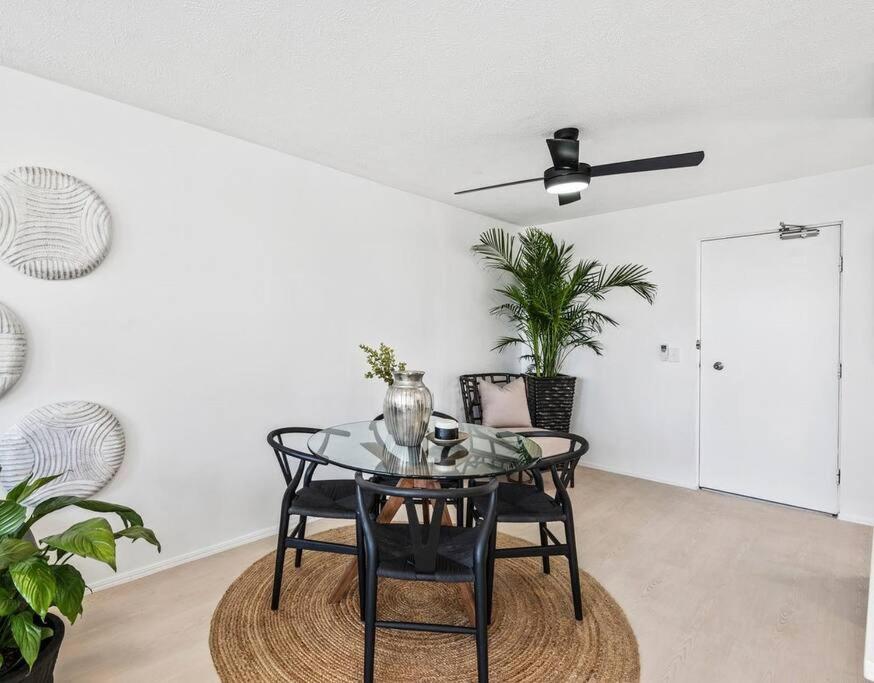 Luxe 2 Bedroom Oceanview Retreat on Fern