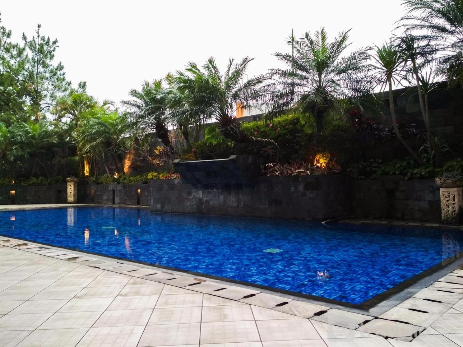 Cozy 2BR Apartment At Majesty Near Maranatha University By Travelio