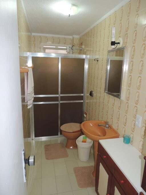 1 Dorm na Guaraci próximo aos Camelôs
