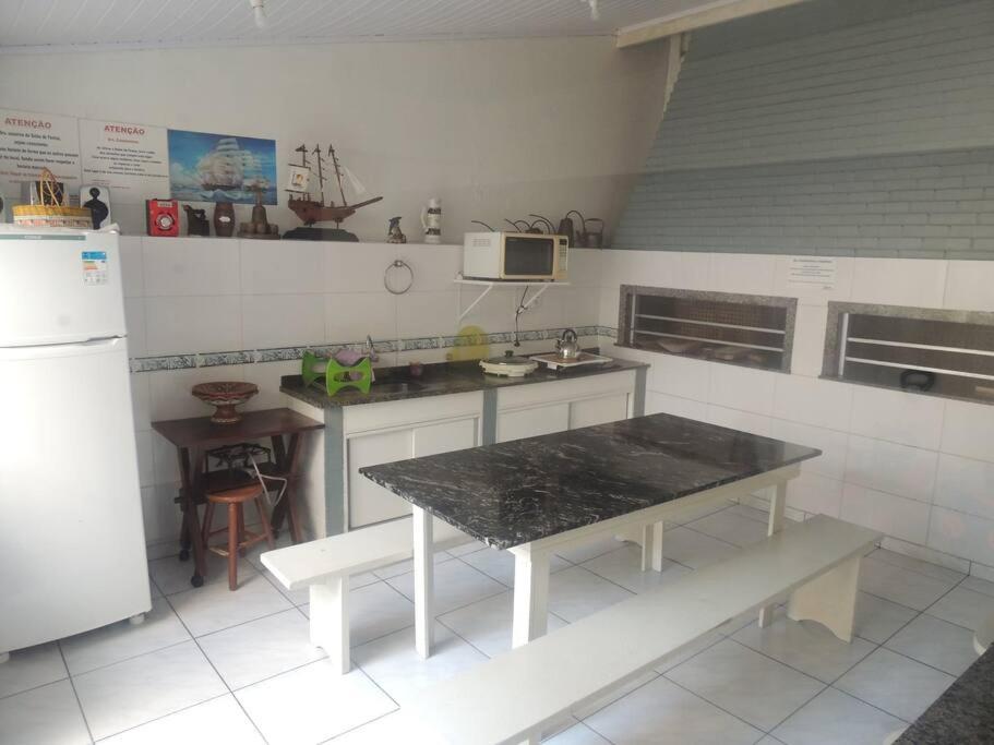 1 Dorm na Guaraci próximo aos Camelôs