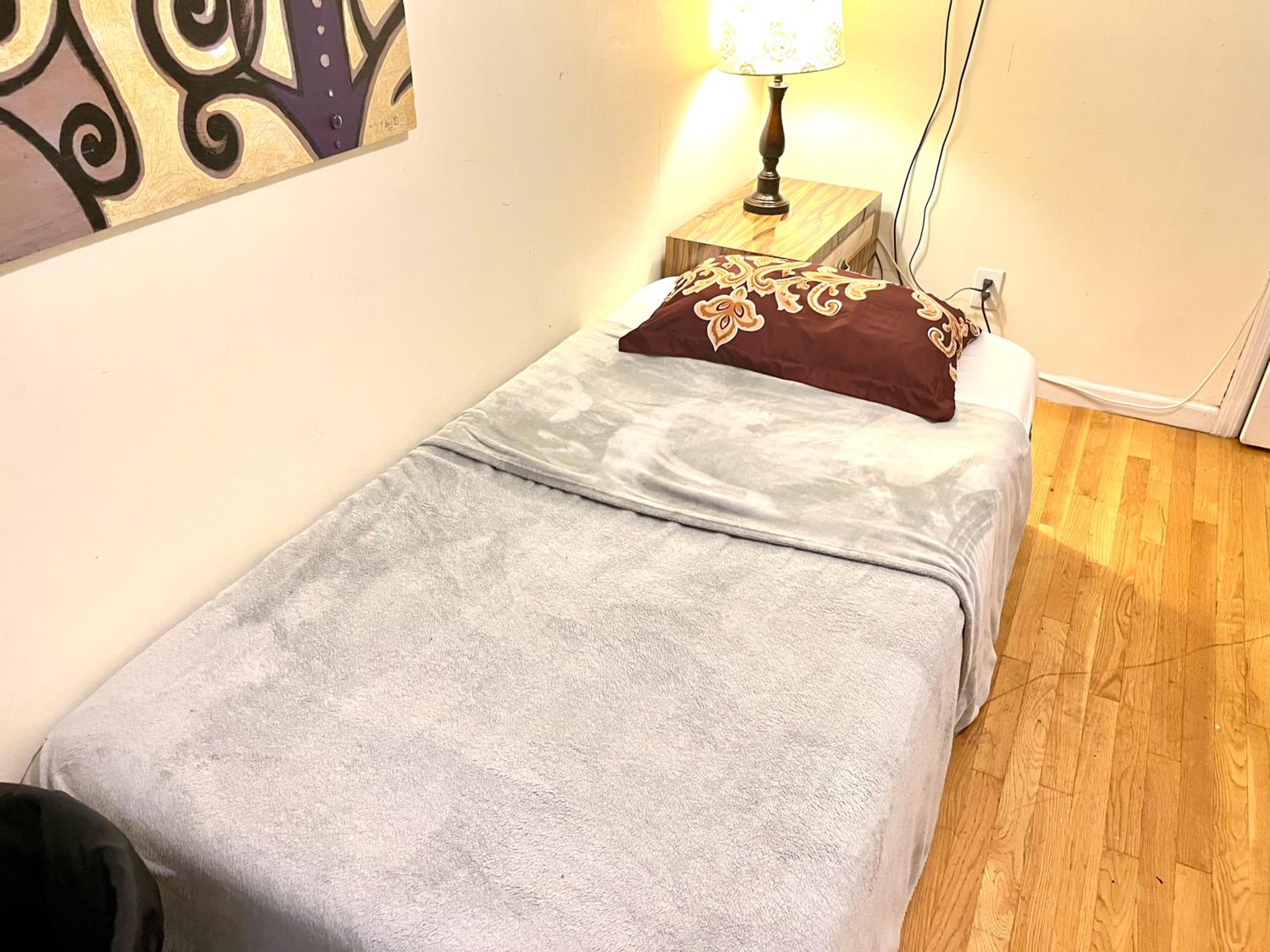 Single Bed Share Room by Month Manhattan