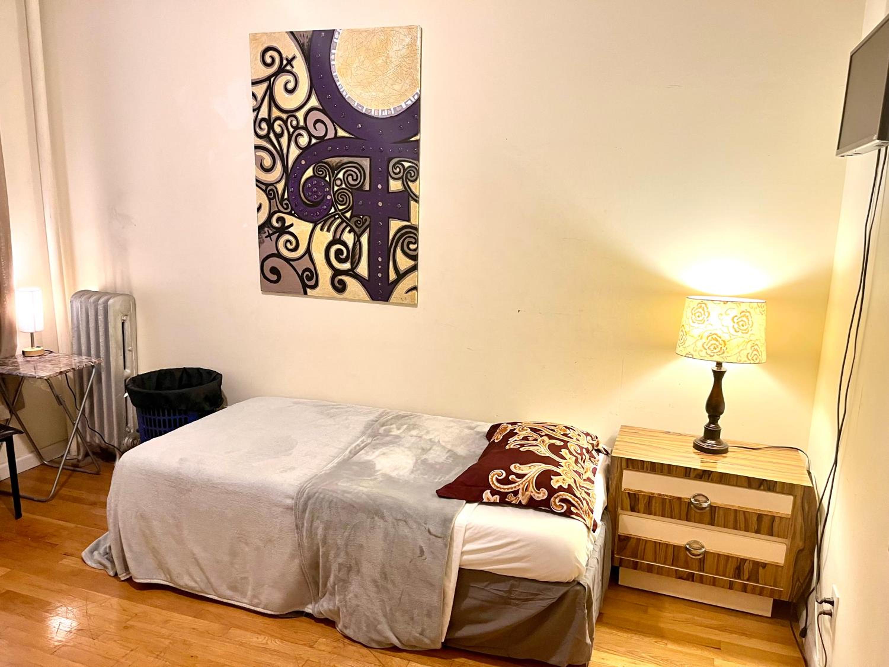 Single Bed Share Room by Month Manhattan