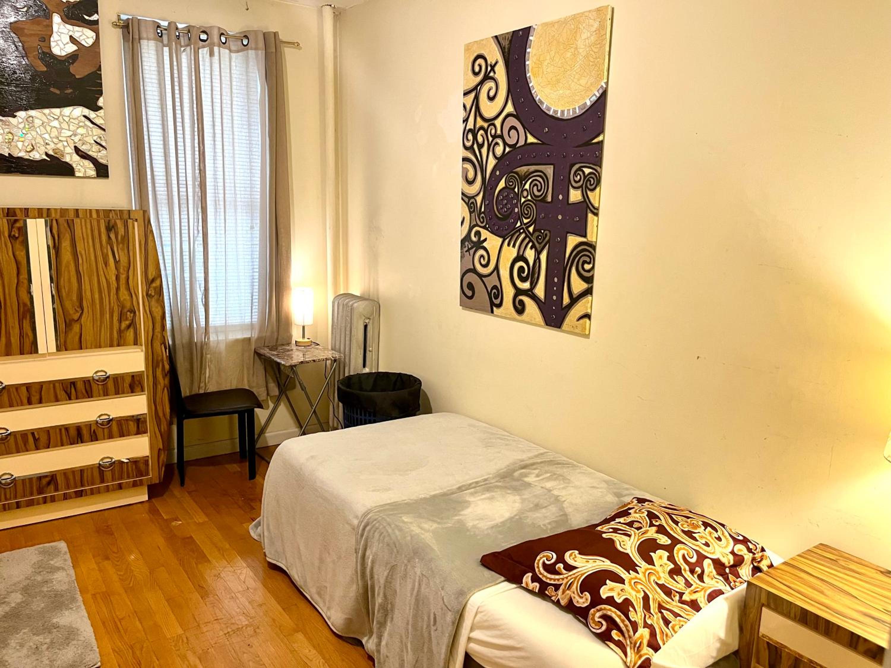 Single Bed Share Room by Month Manhattan