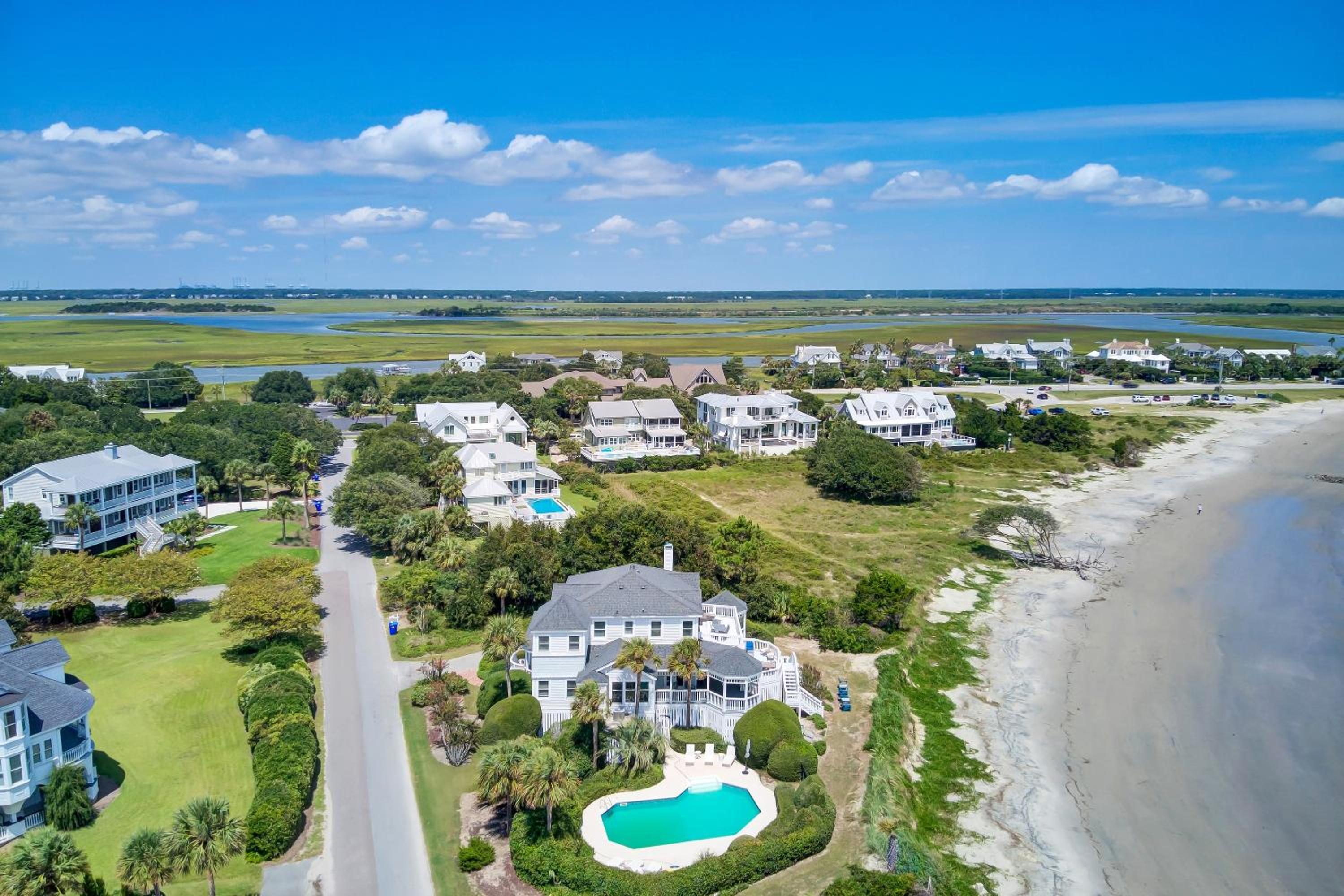 Haven by AvantStay Luxury Beachfront Home w Pool Gorgeous Patios