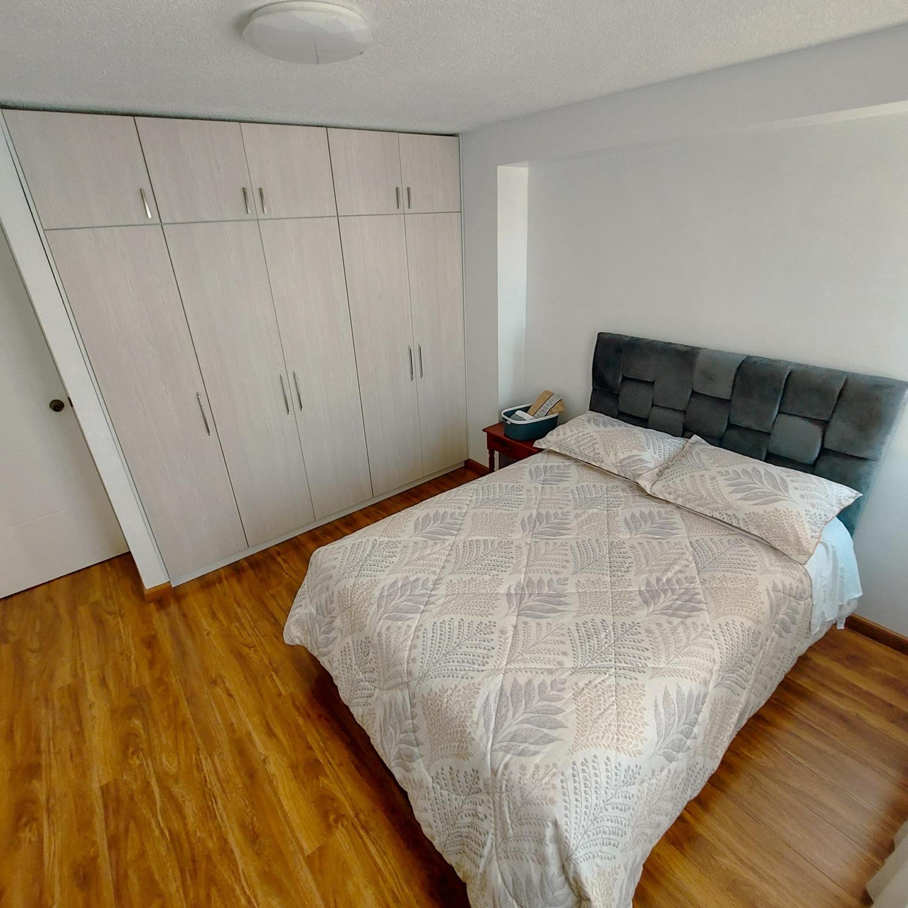 Departamento cerca al Quicentro Norte QUITO