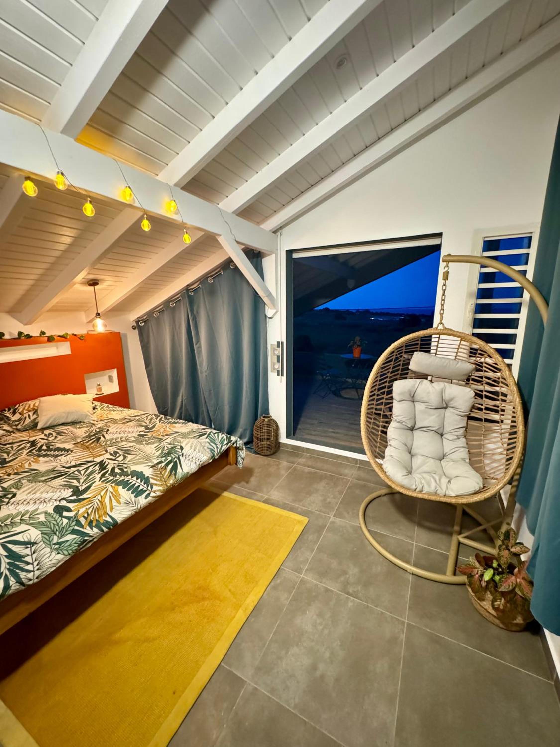 Moonlight room