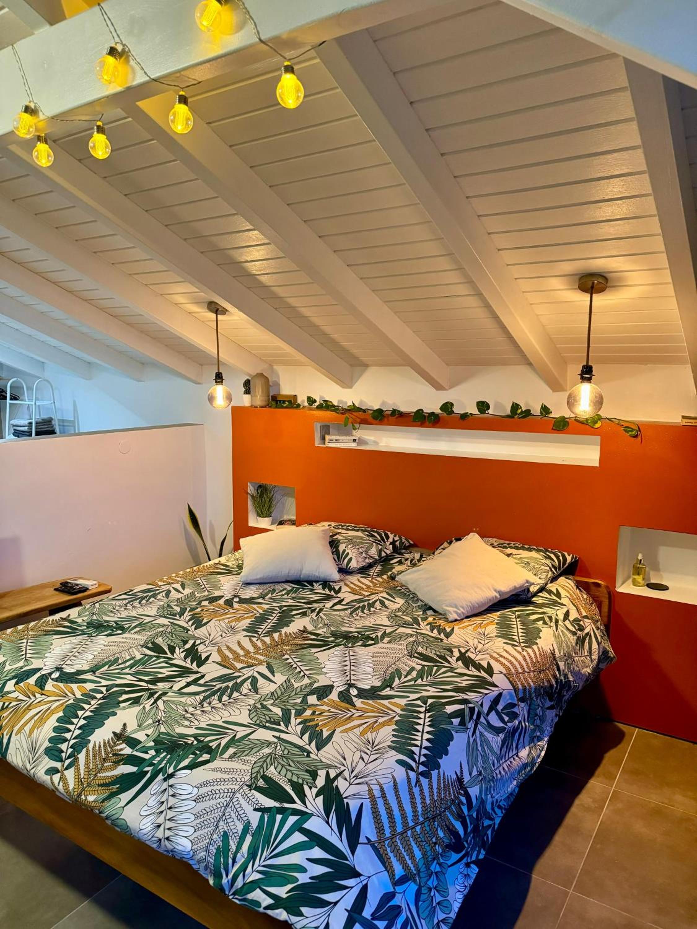 Moonlight room