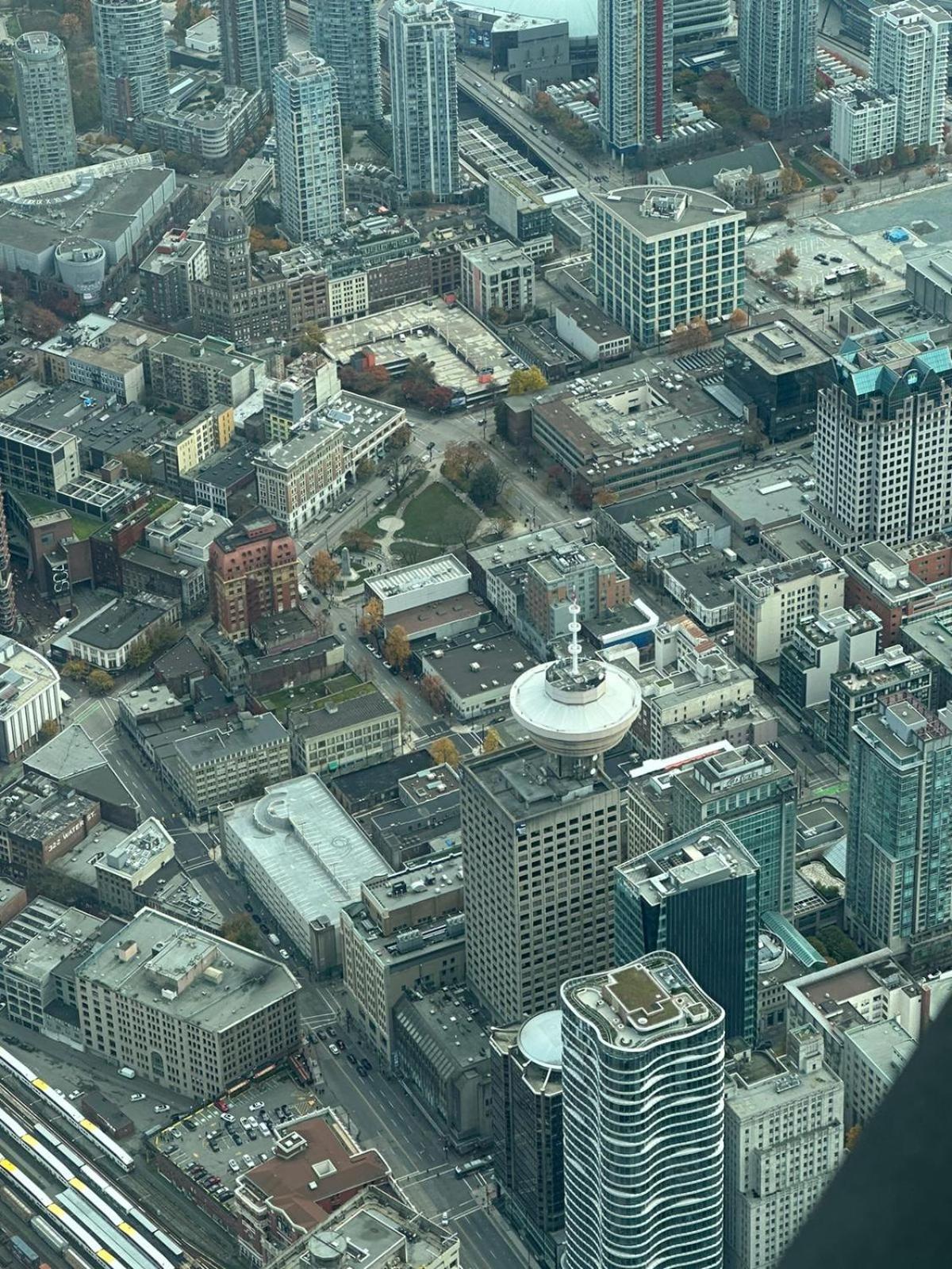 Downtown Center Silverstone Tower I and II Home in Vancouver