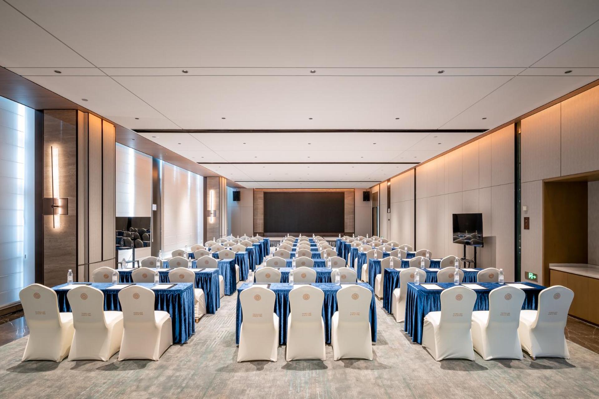 武汉青莲景合酒店 Wuhan JING Hotel Wuhan Zoo International Expo Center
