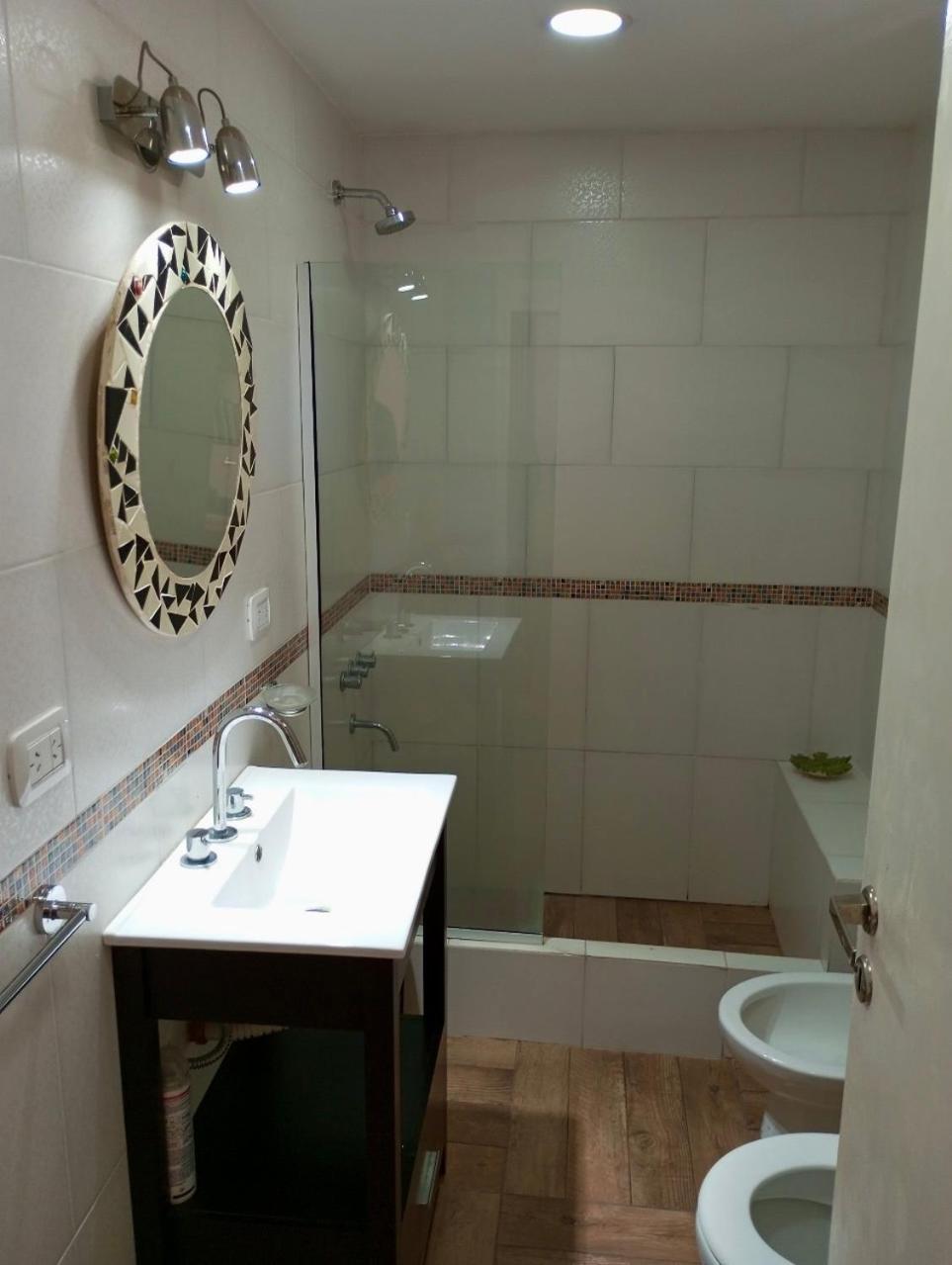 Renovada casa de 4 ambientes con patio y parrilla