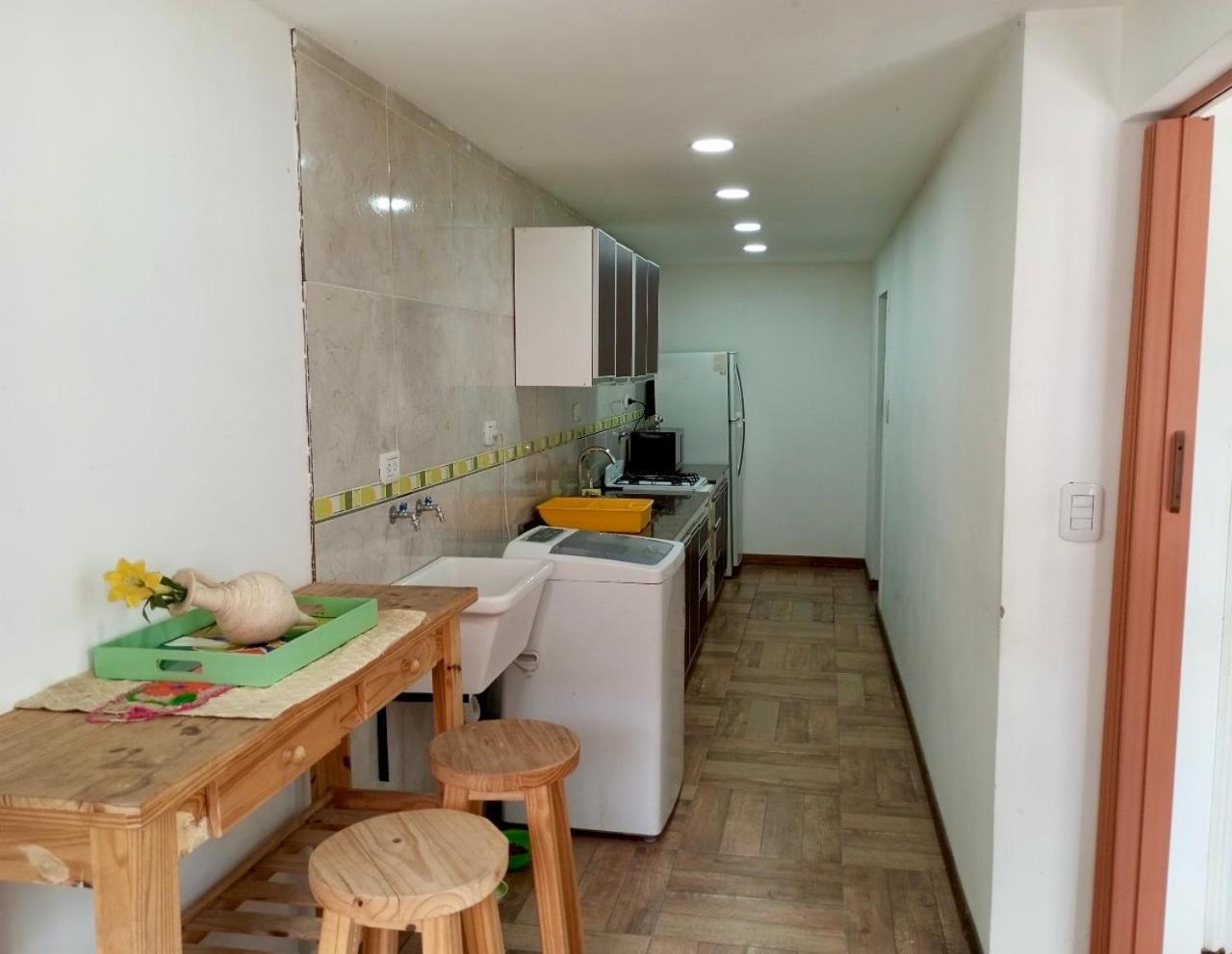 Renovada casa de 4 ambientes con patio y parrilla