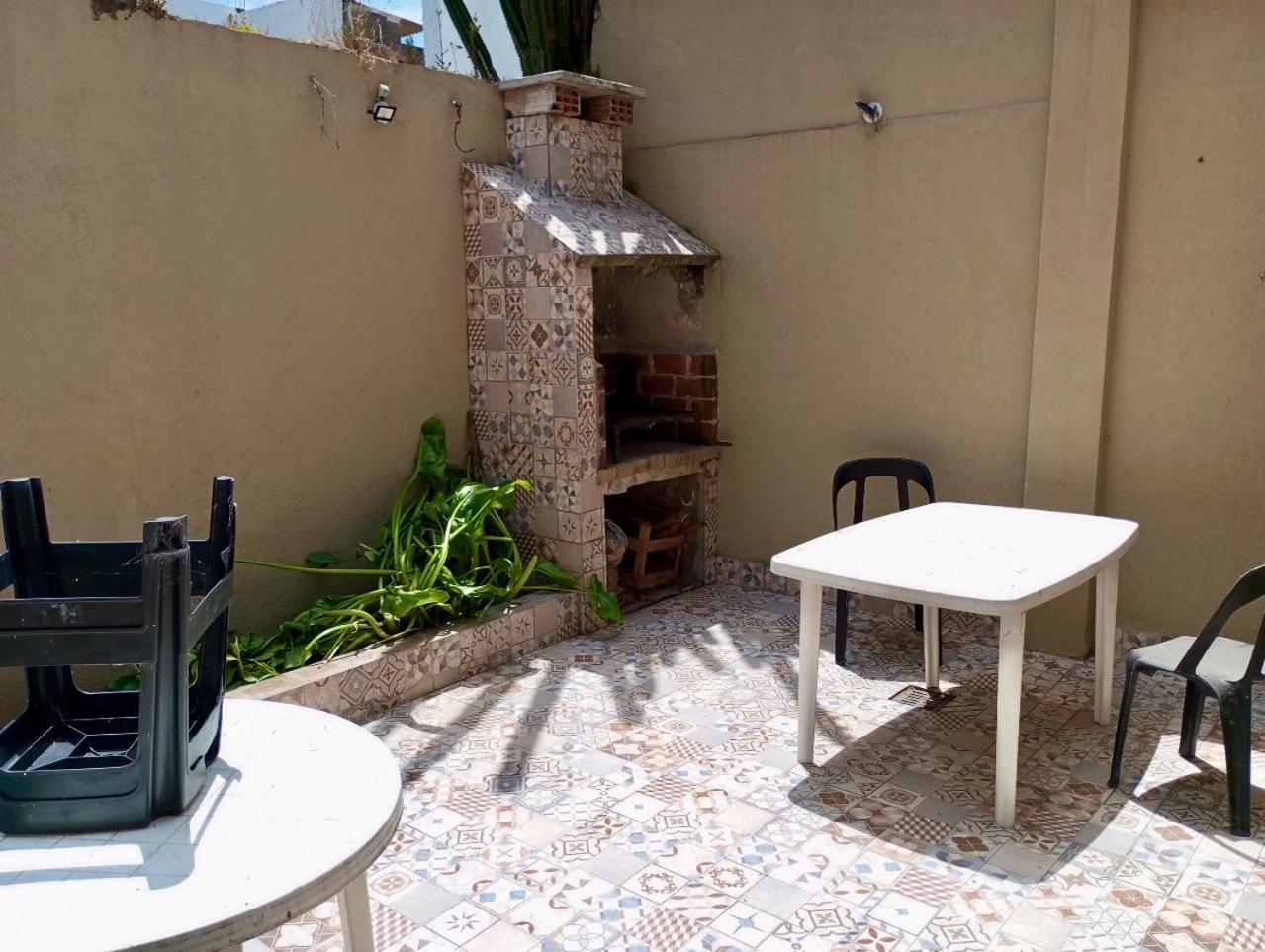 Renovada casa de 4 ambientes con patio y parrilla