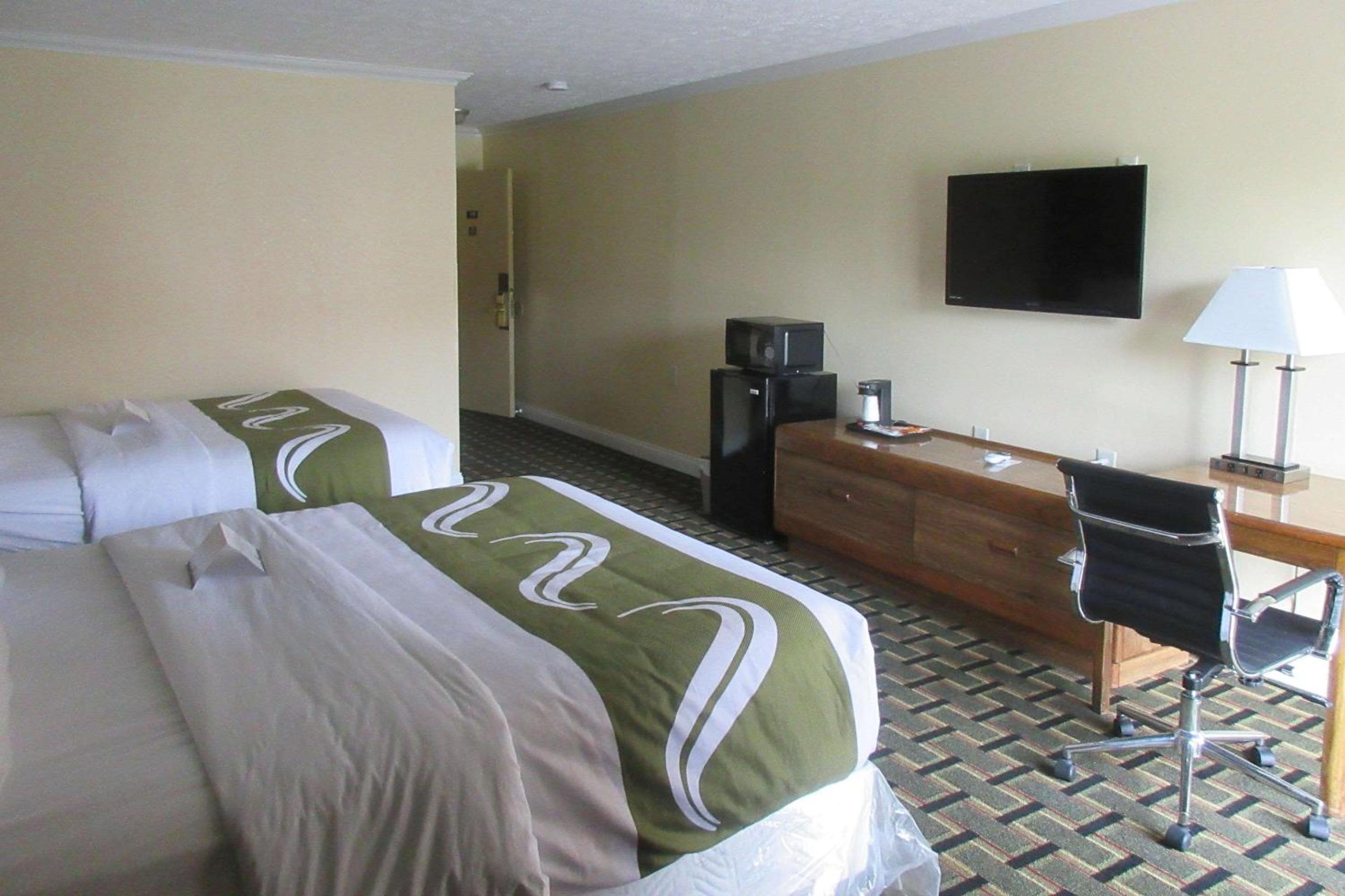 Quality Inn Harrodsburg view 4