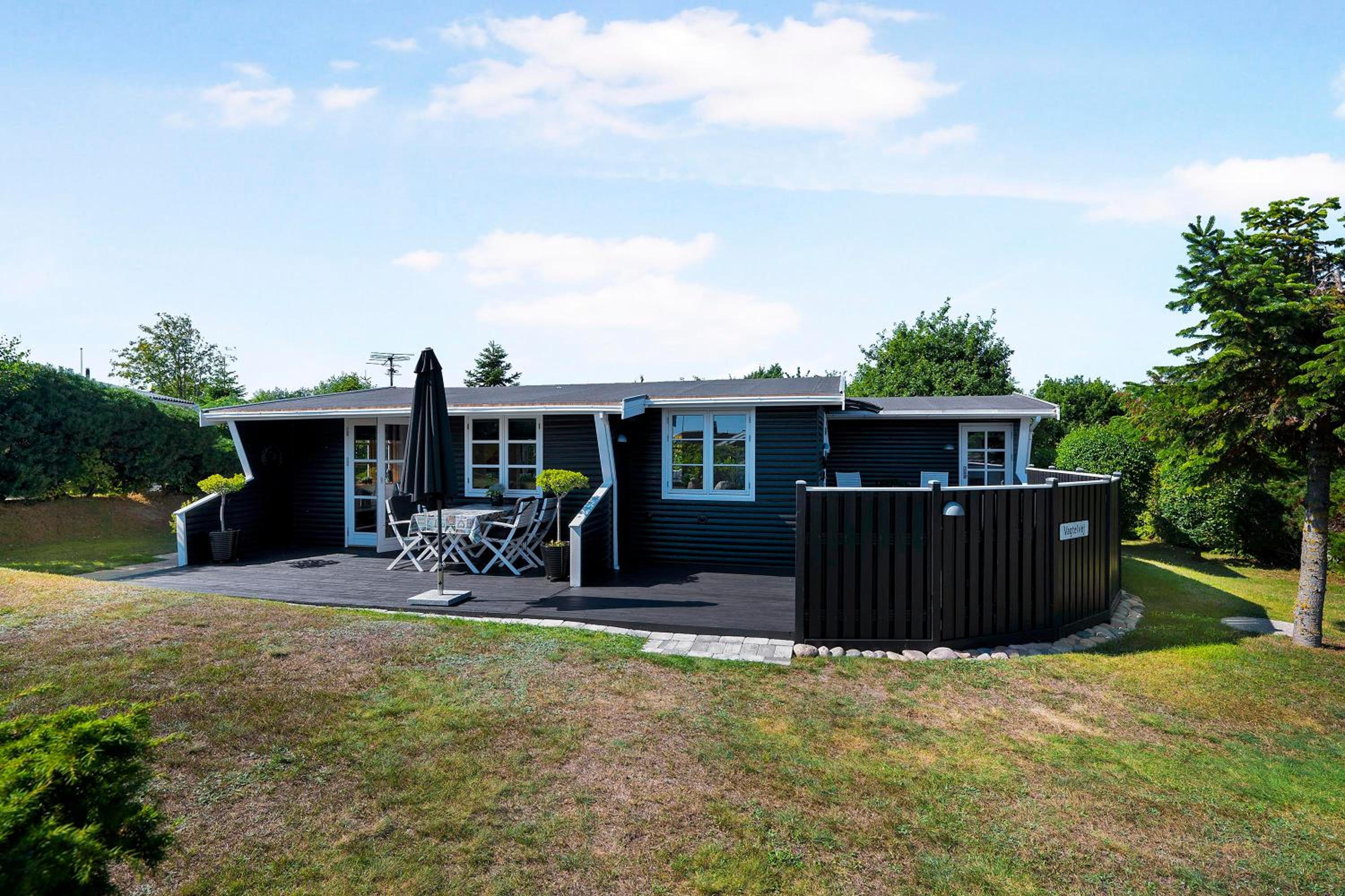 Charming And Well-Kept Holiday Home With Sea Glimpse Near Ebeltoft