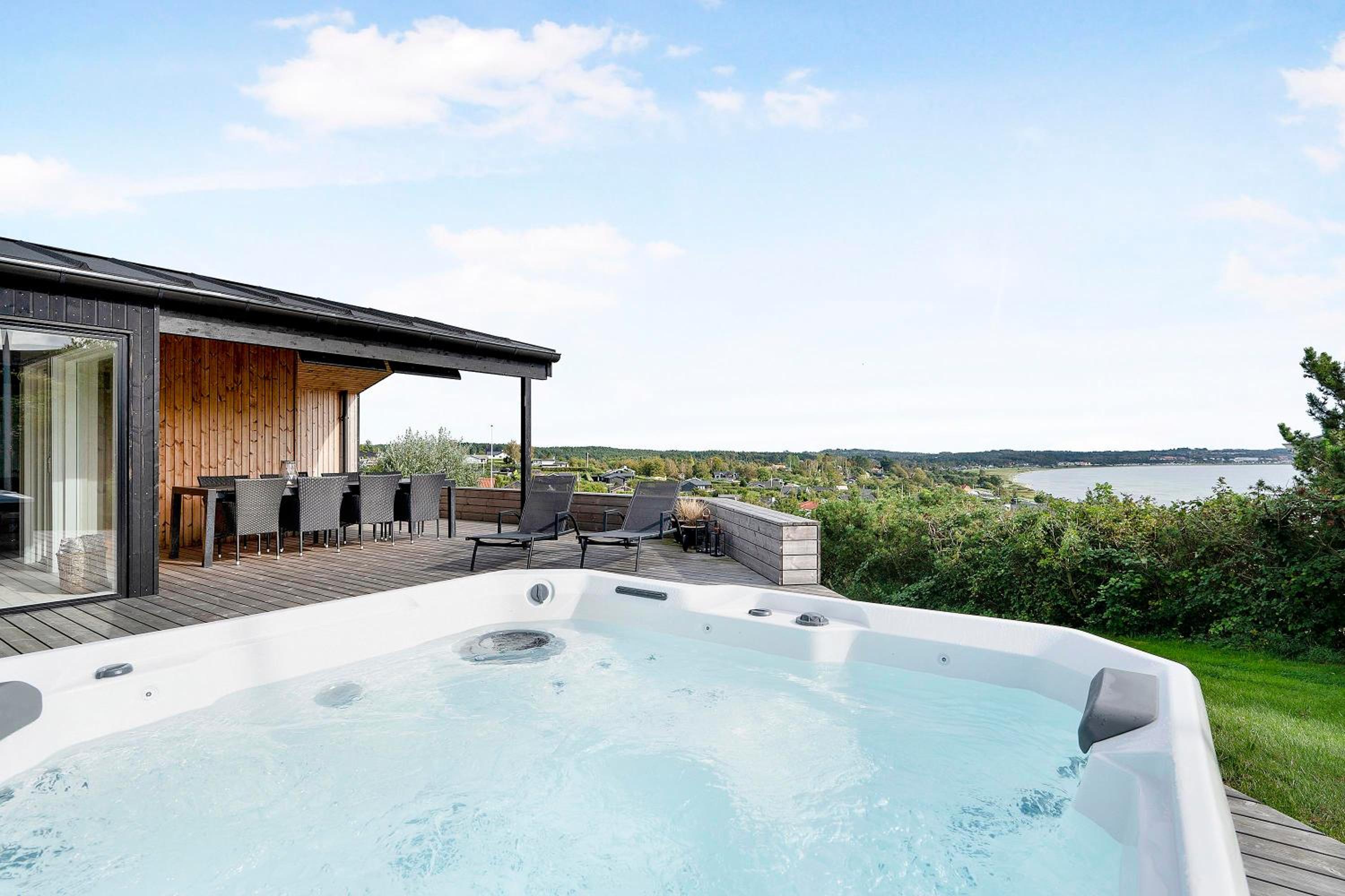 Amazing Home In Ebeltoft With 4 Bedrooms And Wifi view 3