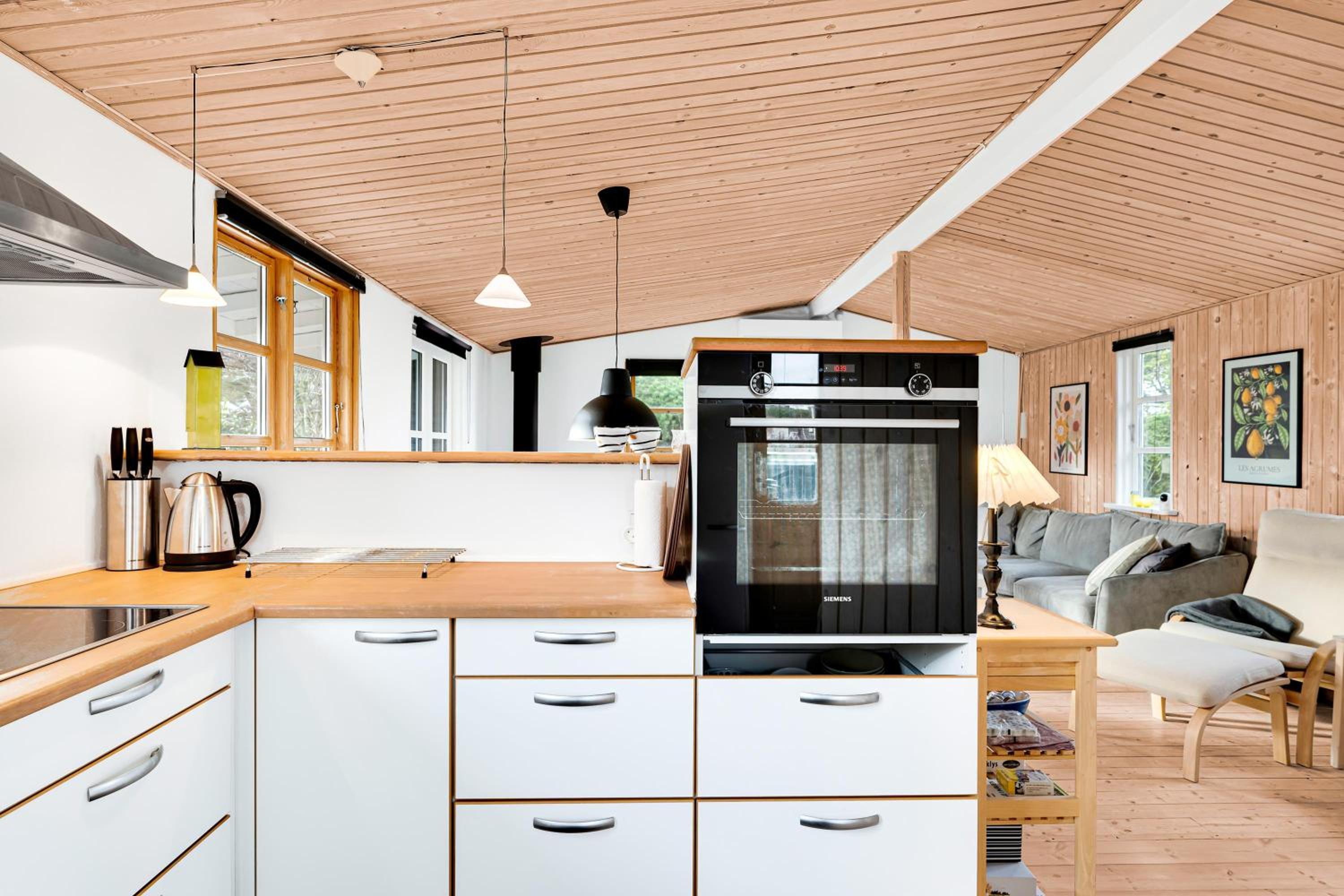 Charming And Well-Kept Holiday Home With Sea Glimpse Near Ebeltoft