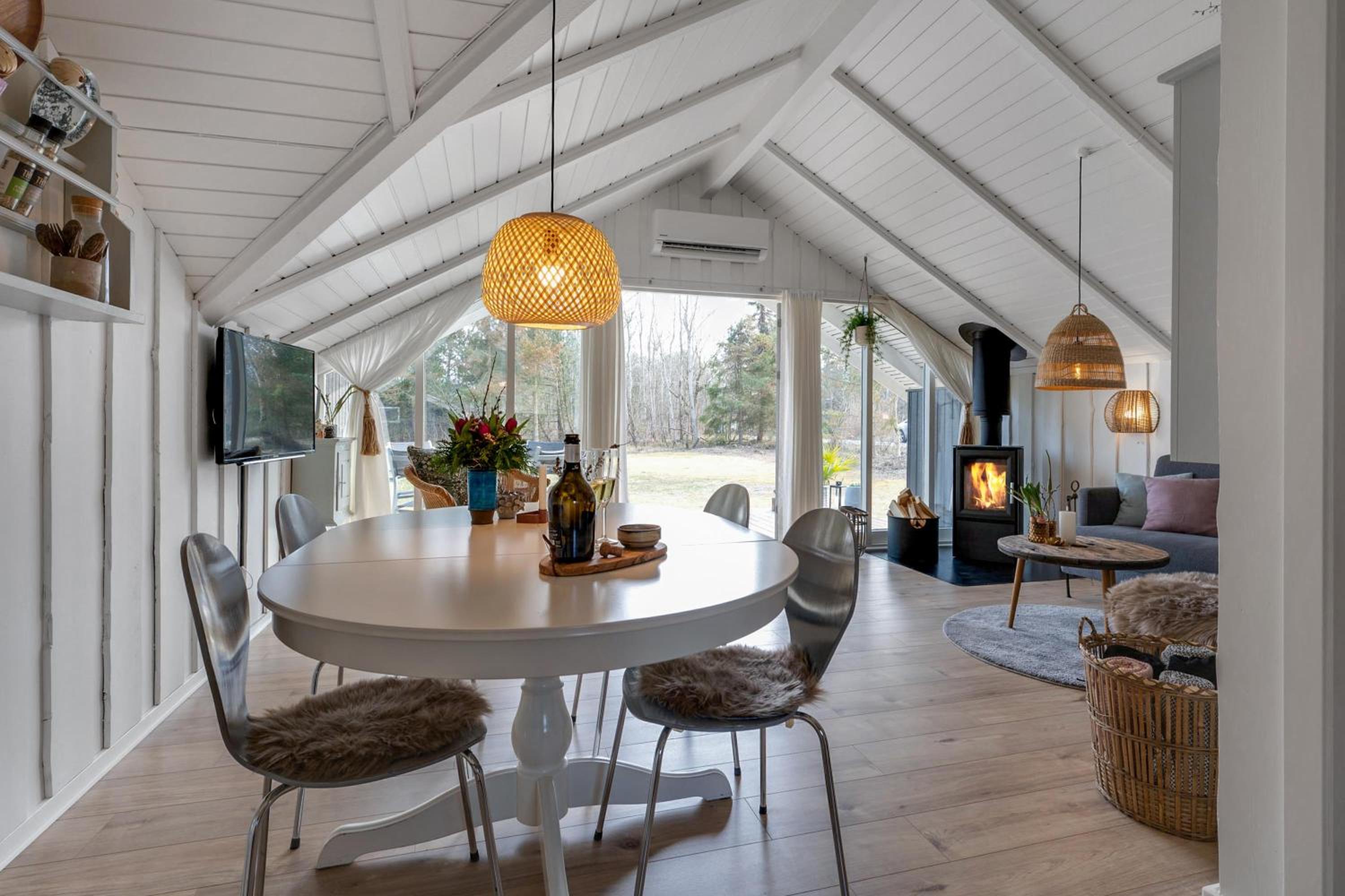 Bright Renovated Holiday Home Within Easy Reach Of The Beach And Ebeltofts Old Town