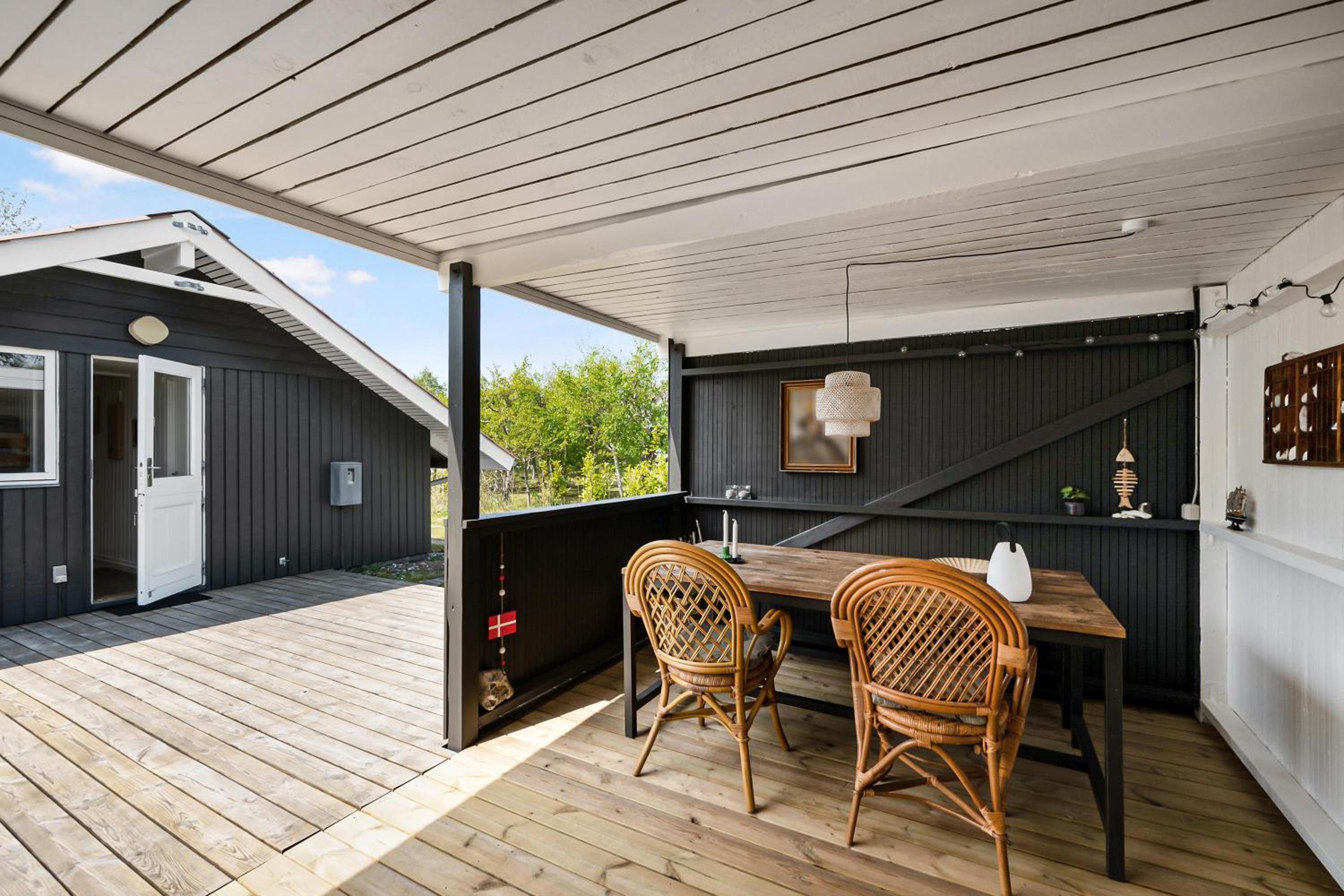 Bright Renovated Holiday Home Within Easy Reach Of The Beach And Ebeltofts Old Town