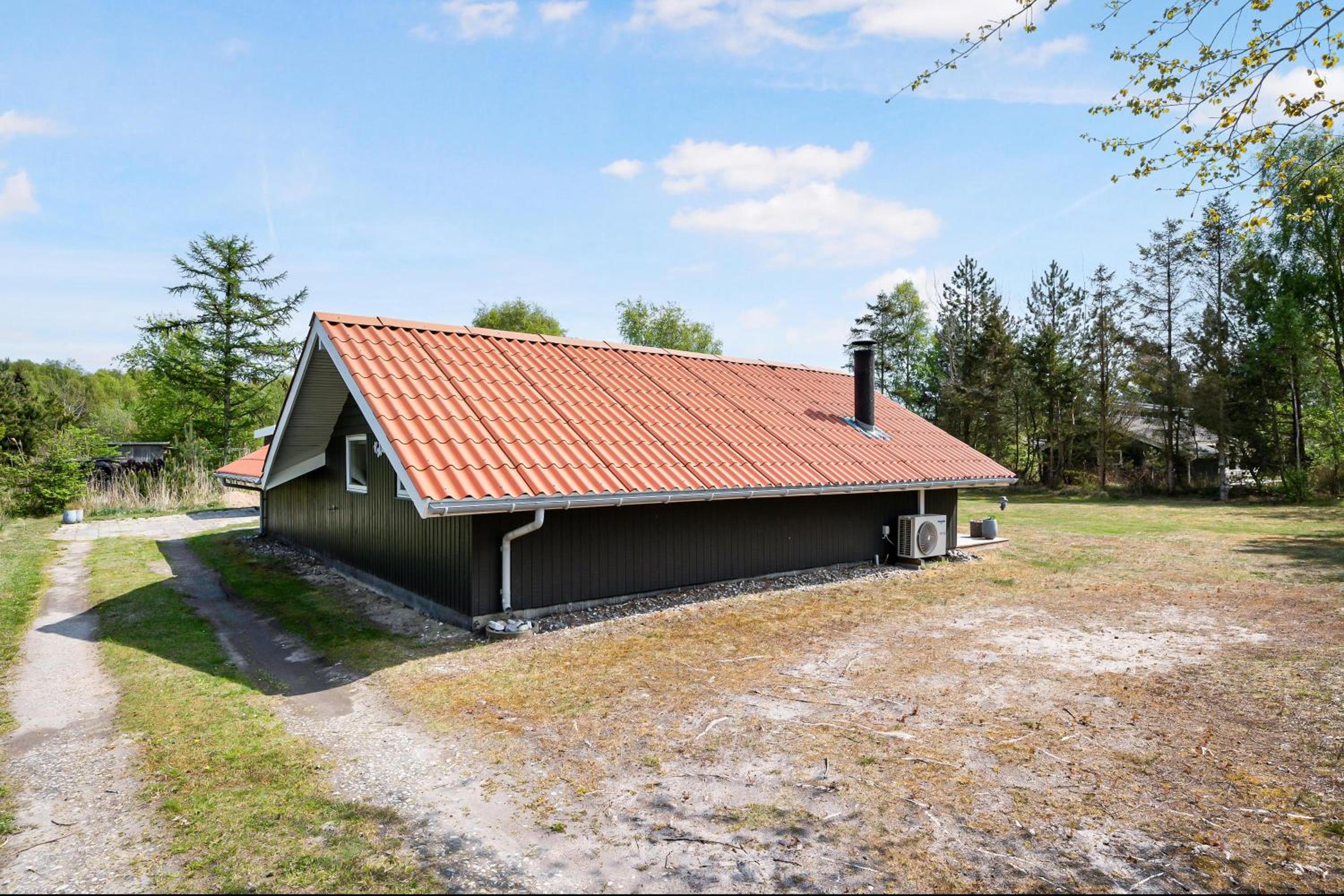 Bright Renovated Holiday Home Within Easy Reach Of The Beach And Ebeltofts Old Town