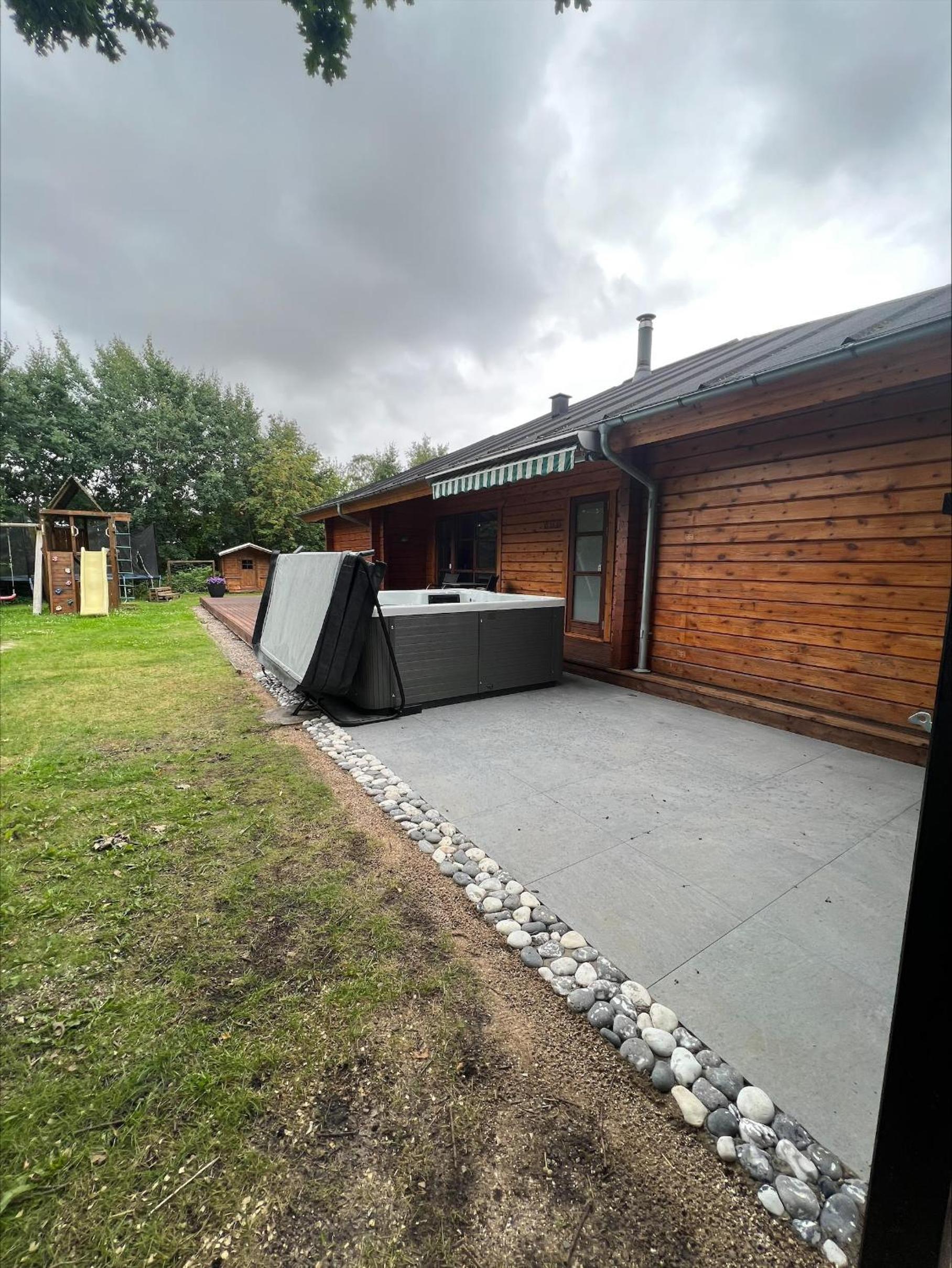 Photo 16