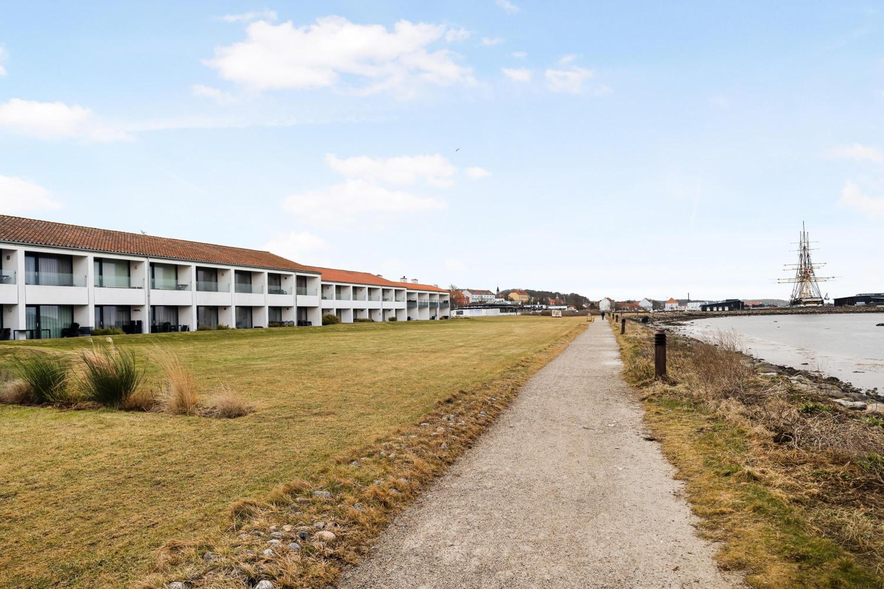 Waterfront Holiday Gem With Stunning Views Of Ebeltoft Bay