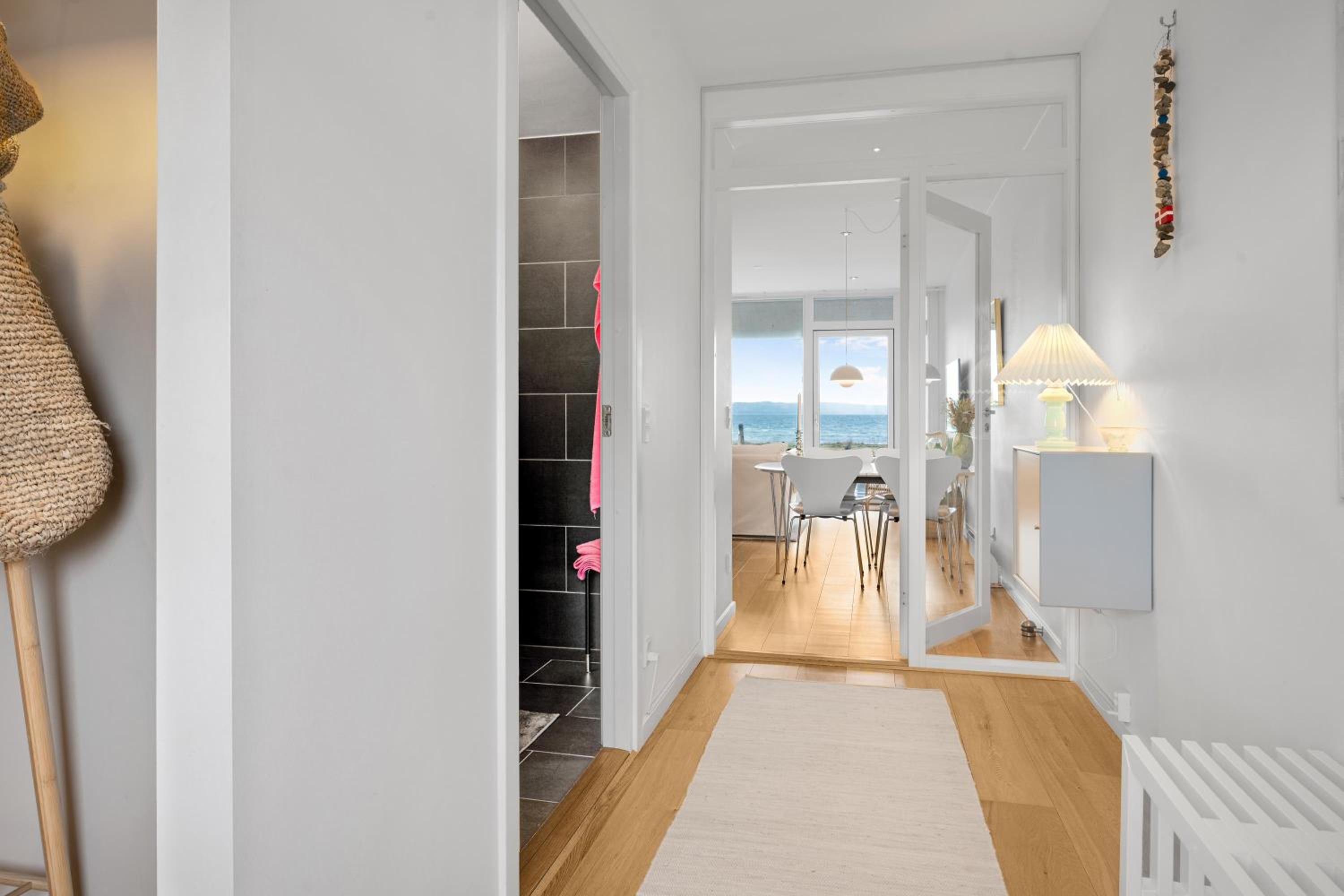 Waterfront Holiday Gem With Stunning Views Of Ebeltoft Bay