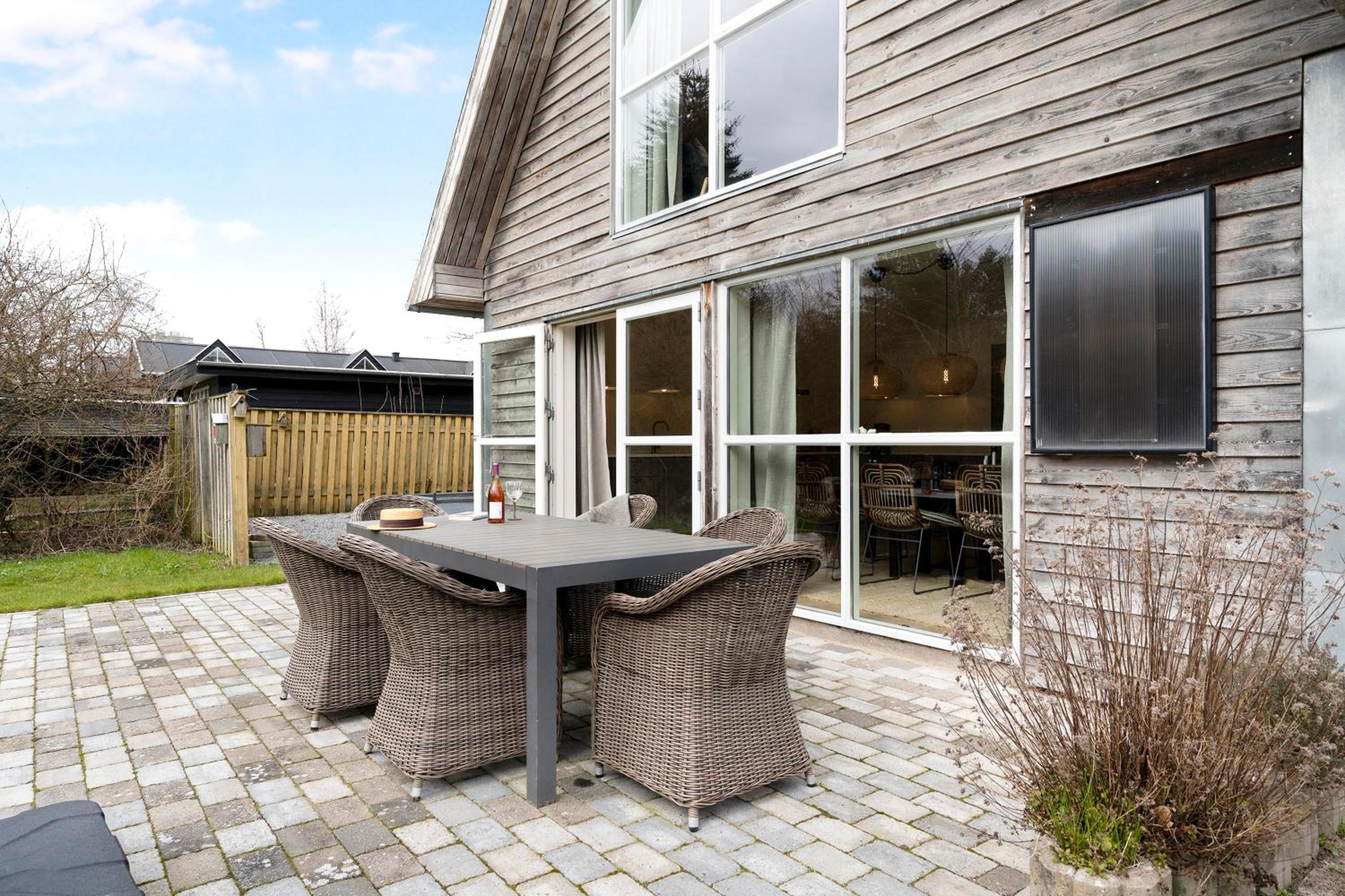 Charming And Well-Kept Holiday Home Near The Child-Friendly Beach At Begtrup Vig