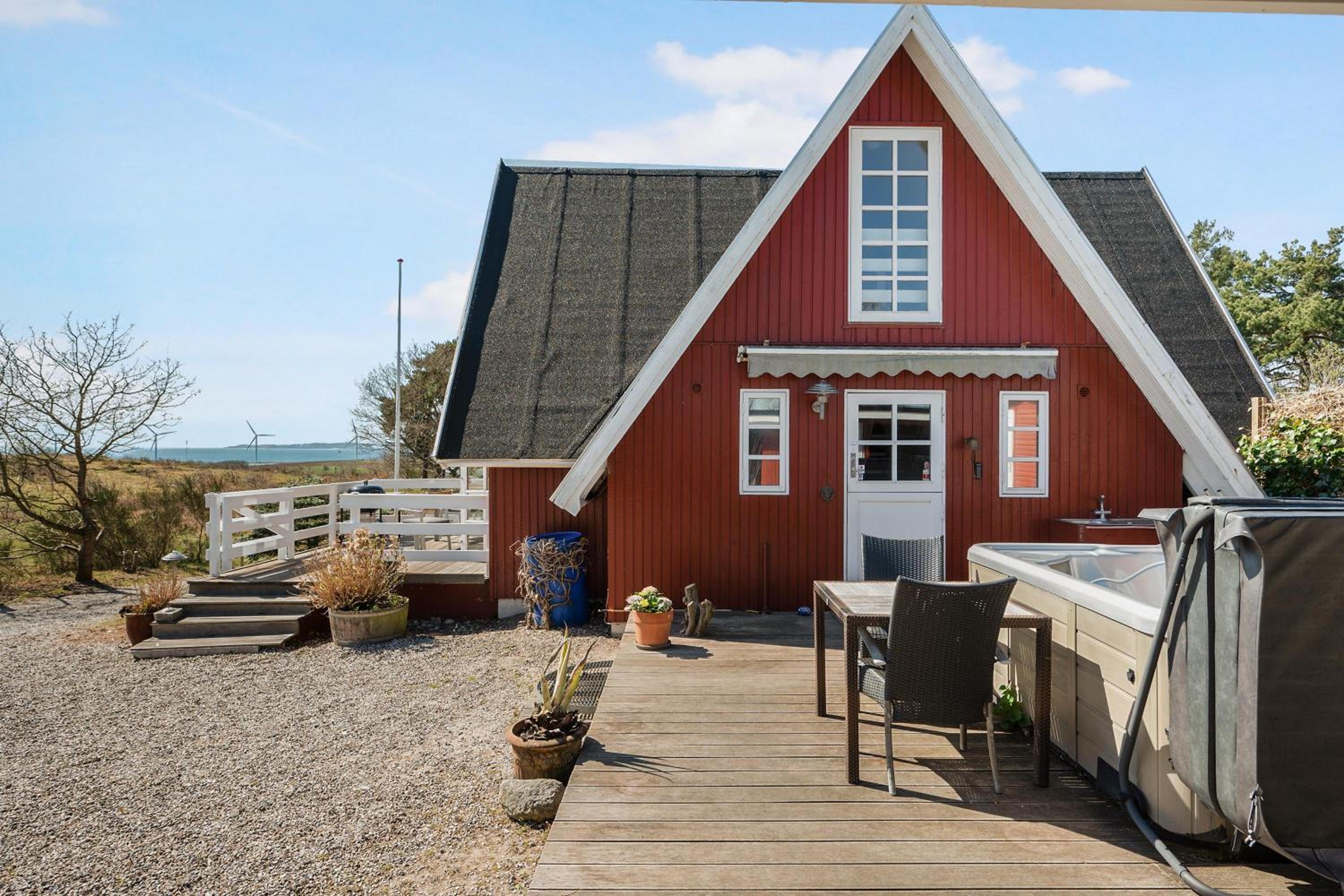 Rent A Charming And Well-Maintained Holiday Home With A Beautiful Sea View In Ebeltoft