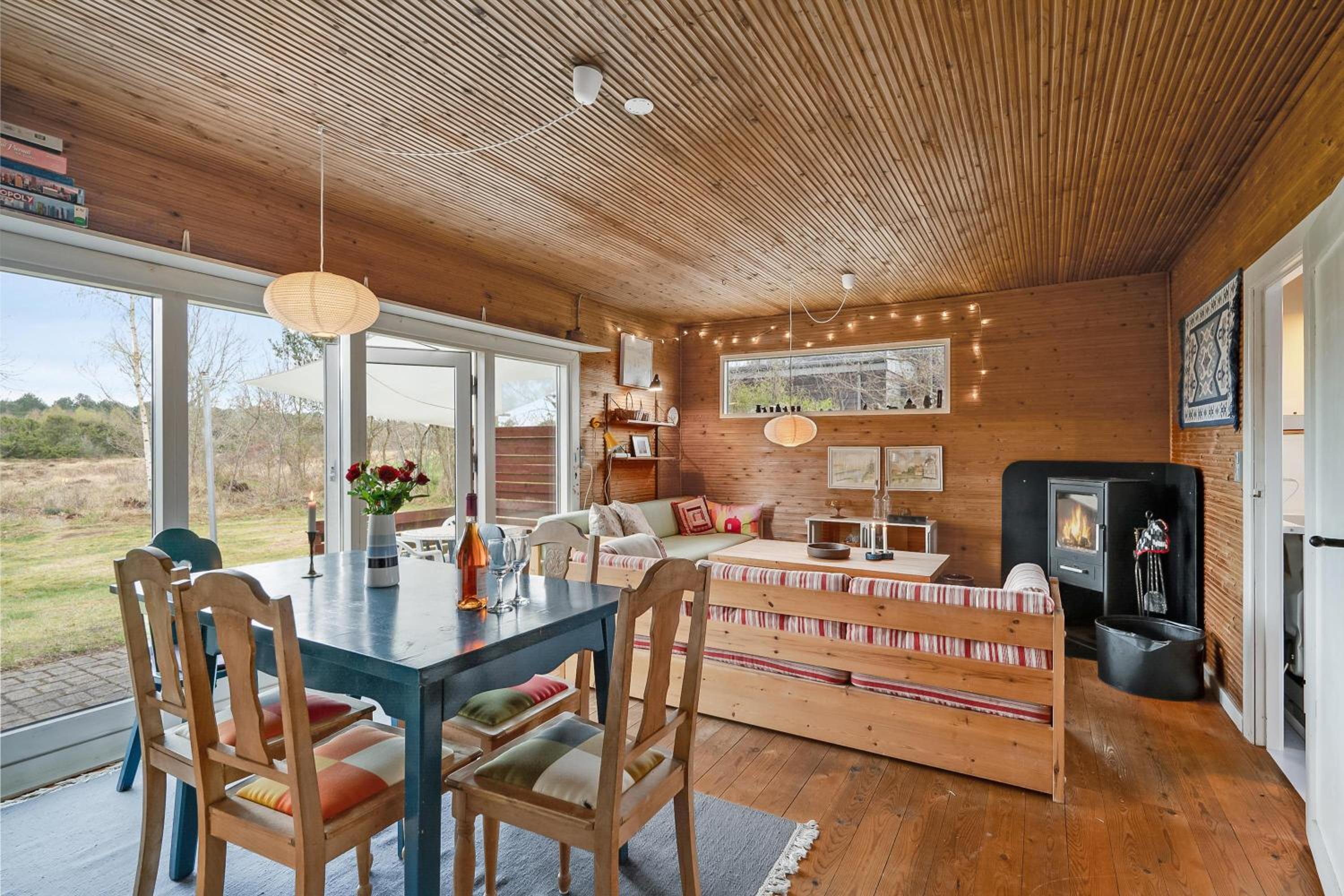 Authentic Holiday Cottage Surrounded By Nature Near Grenaa Beach
