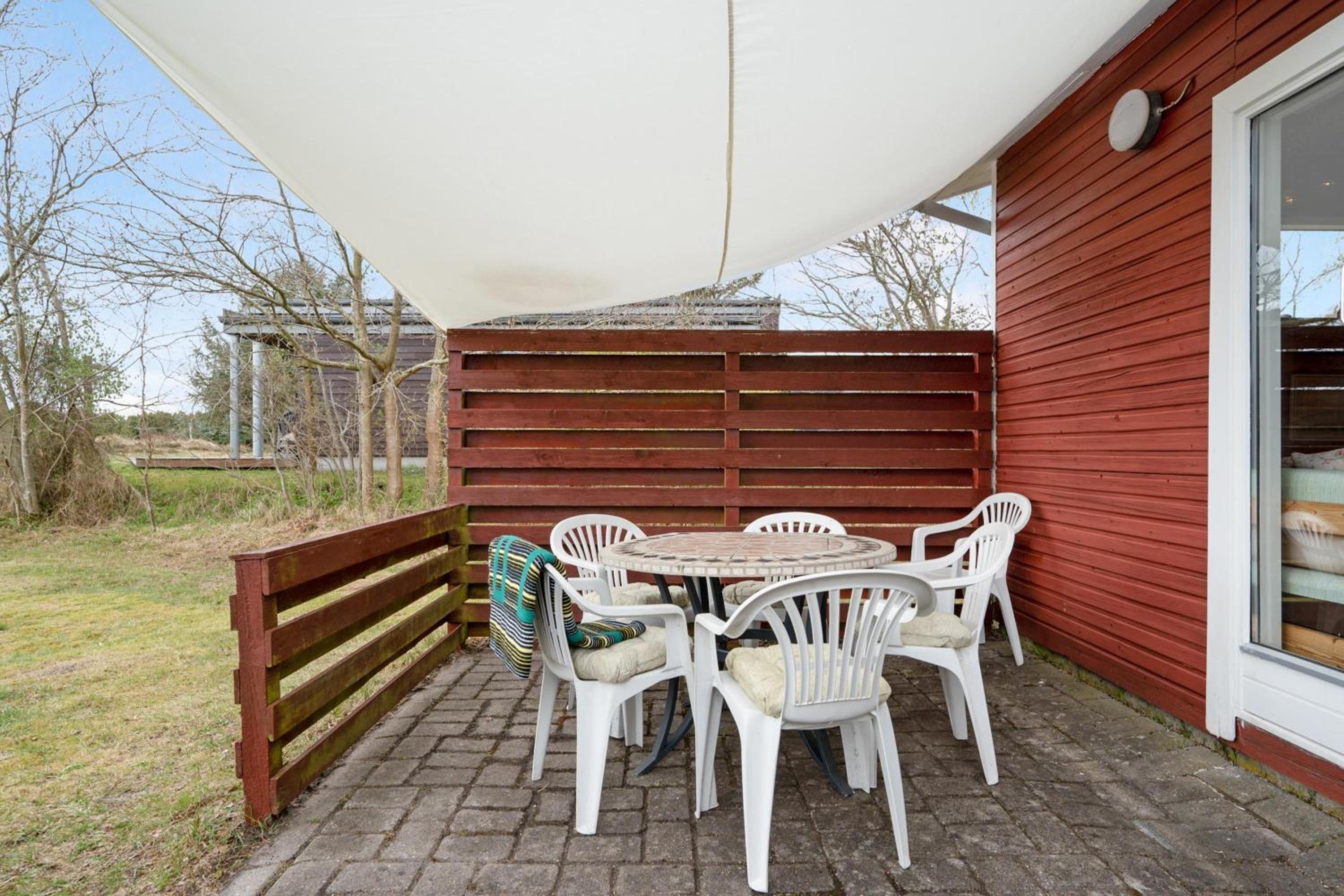 Authentic Holiday Cottage Surrounded By Nature Near Grenaa Beach