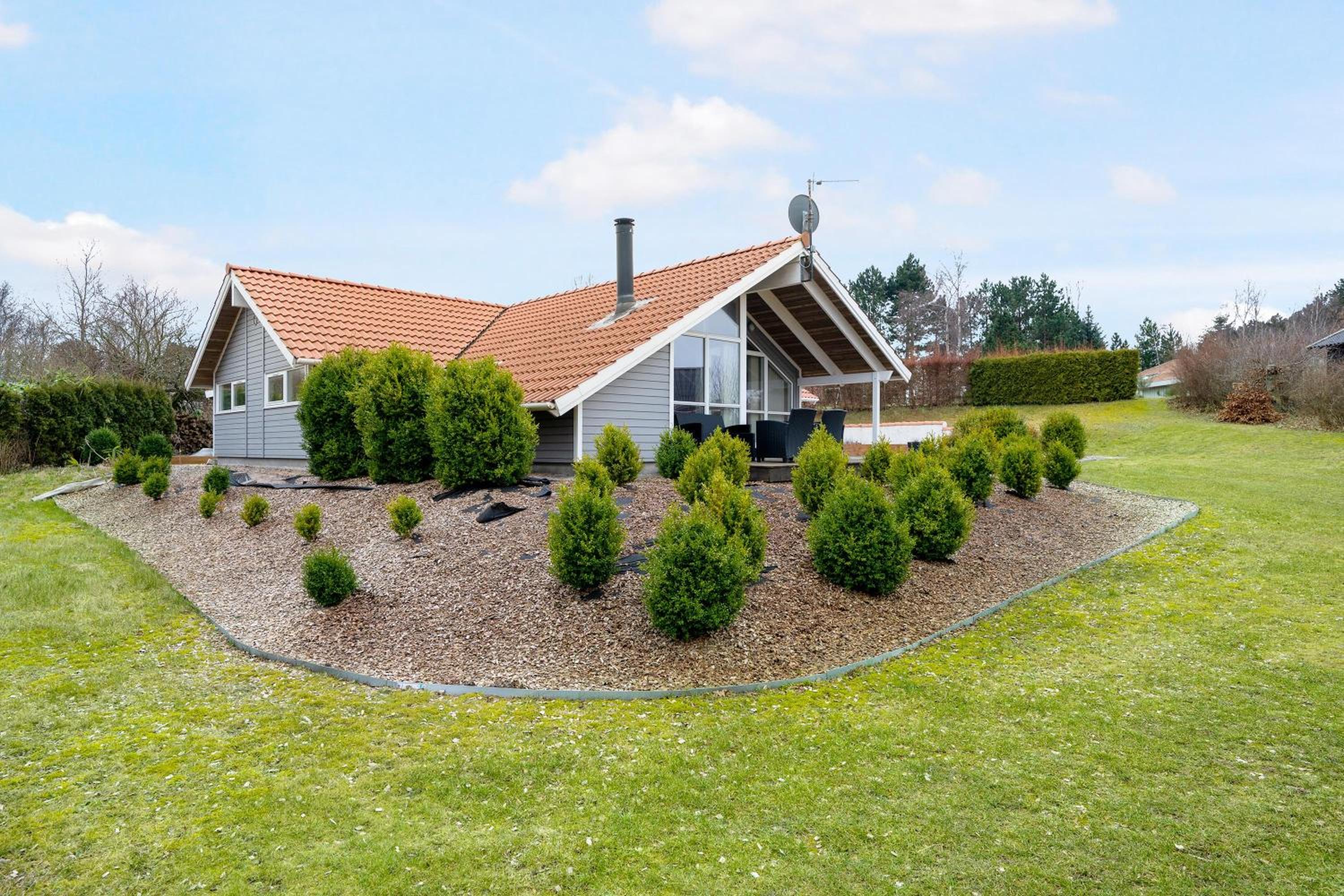 Spacious And Well-Kept Holiday Home With Spa And Sauna Near Øer Beach view 4
