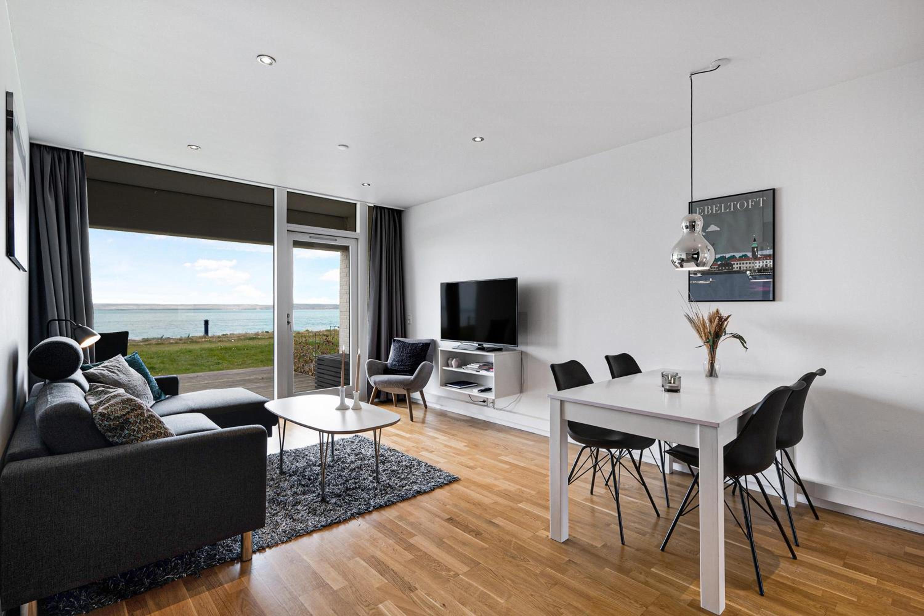 Seafront Holiday Apartment With Panoramic Views Of Ebeltoft Bay view 4