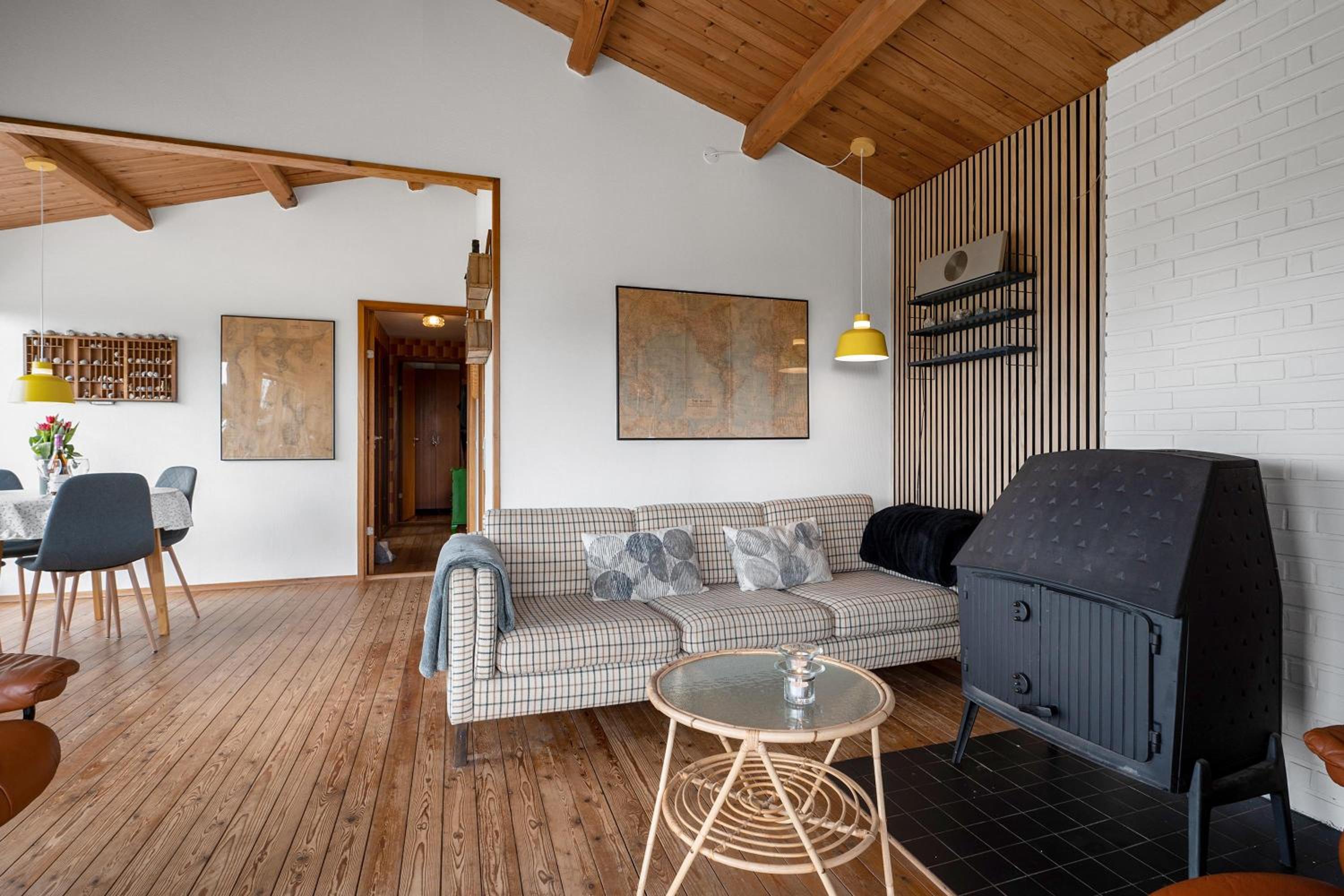 Älteres, Modernisiertes Und Sehr Gemütliches Ferienhaus