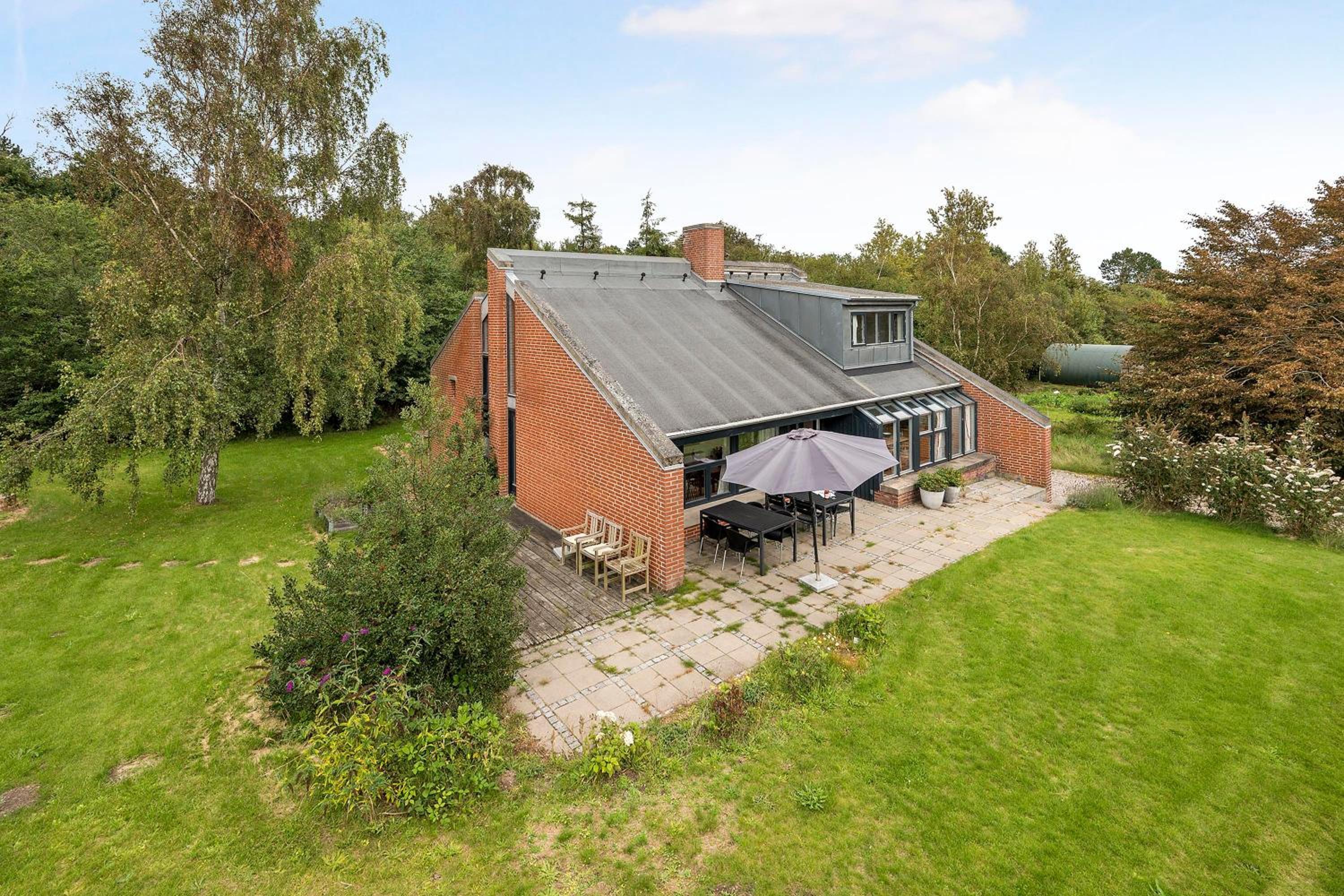 Charming Split-Level Holiday Home On Scenic Helgenæs