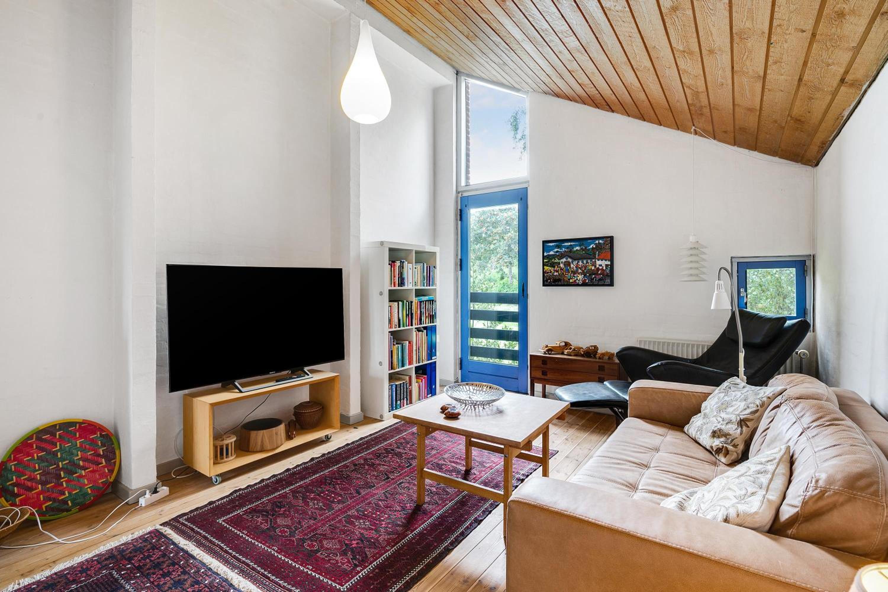 Charming Split-Level Holiday Home On Scenic Helgenæs