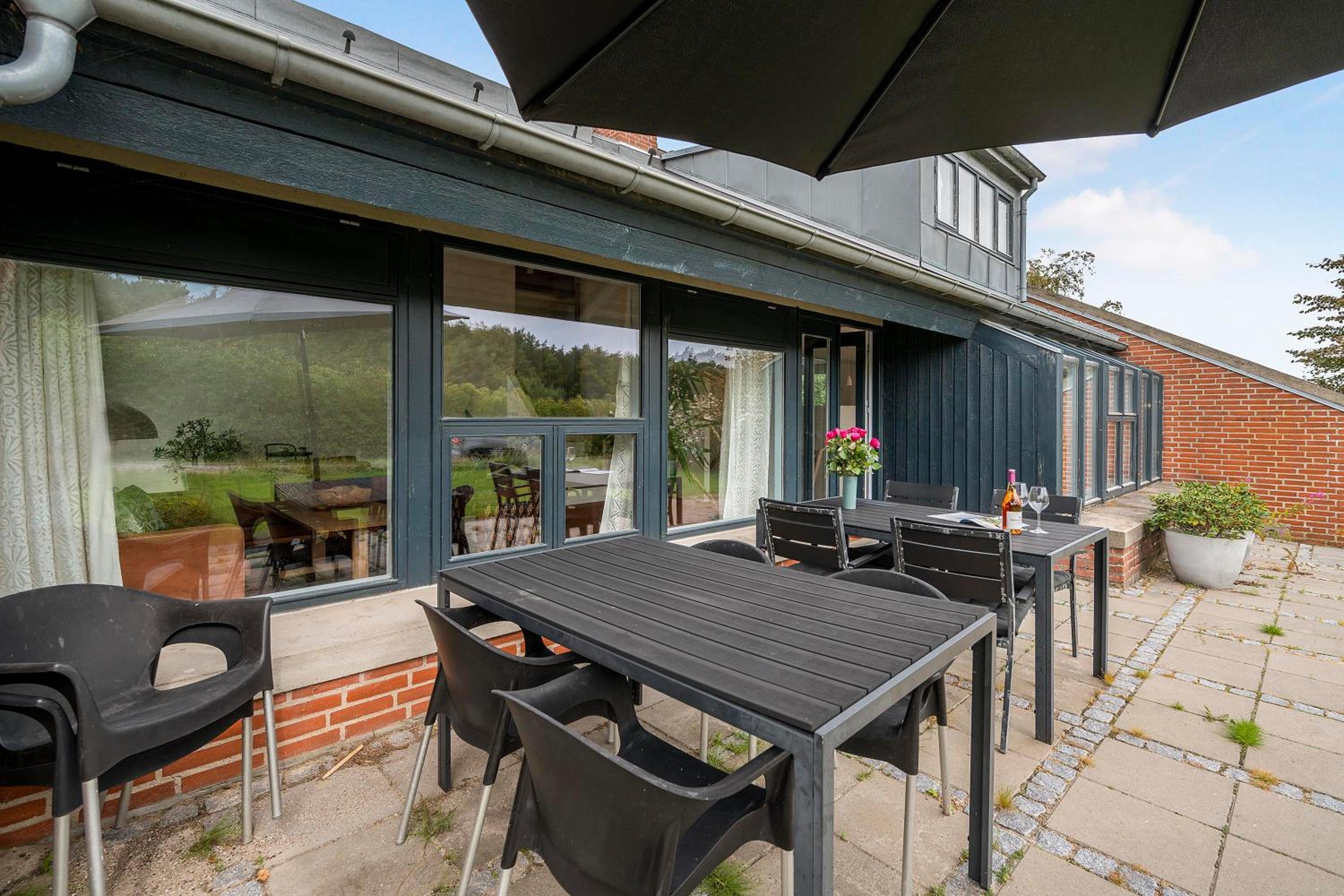 Charming Split-Level Holiday Home On Scenic Helgenæs