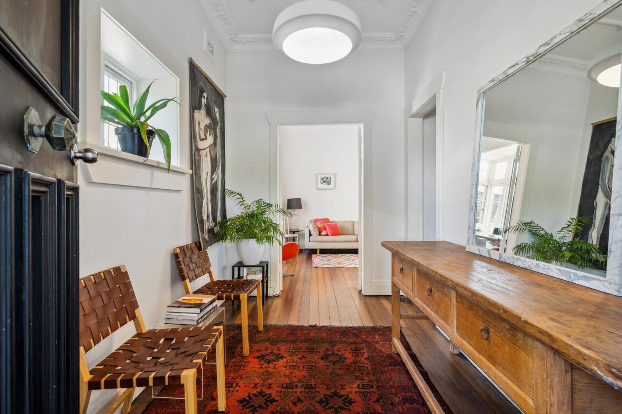 Garden Retreat 5-BDR House near Centennial Park