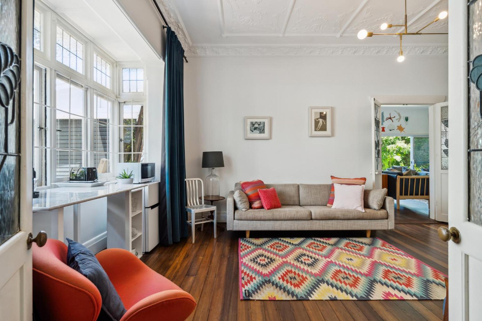 Garden Retreat 5-BDR House near Centennial Park