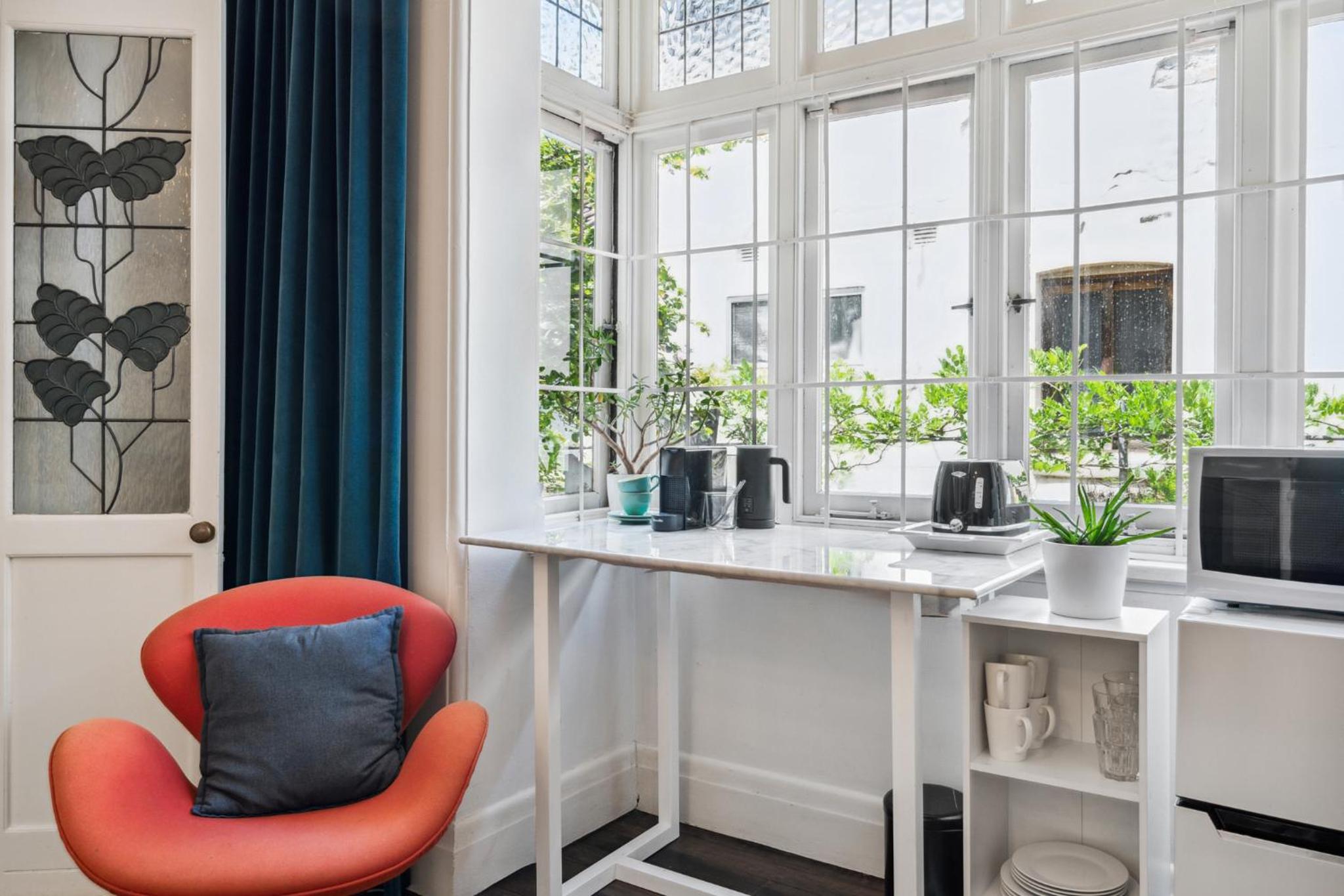 Garden Retreat 5-BDR House near Centennial Park