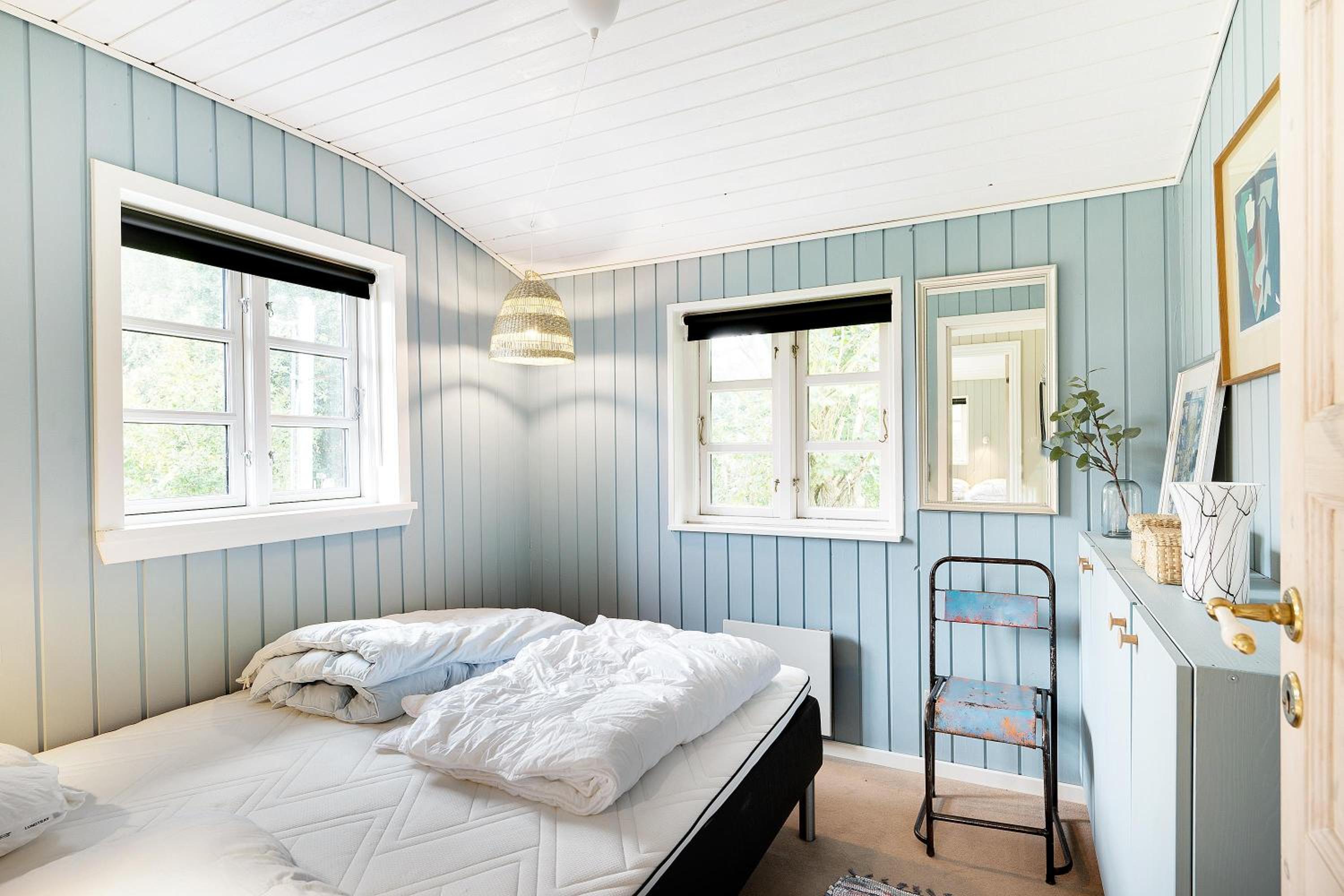 Stylish 10-Person Holiday Home With Spa Perfect For Families And Groups view 3