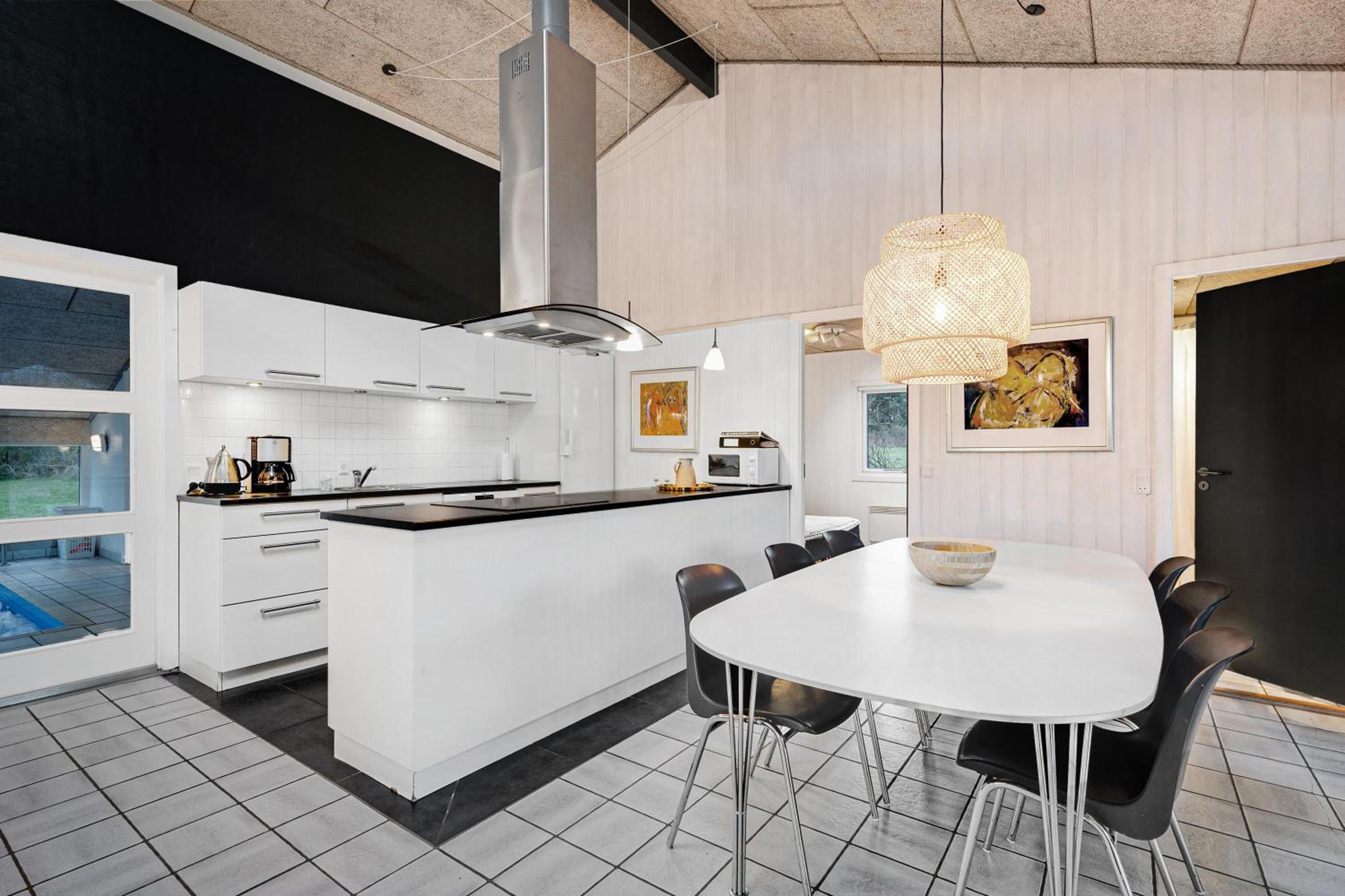 Beautiful Home In Ebeltoft With Sauna, Swimming Pool And Wifi view 4